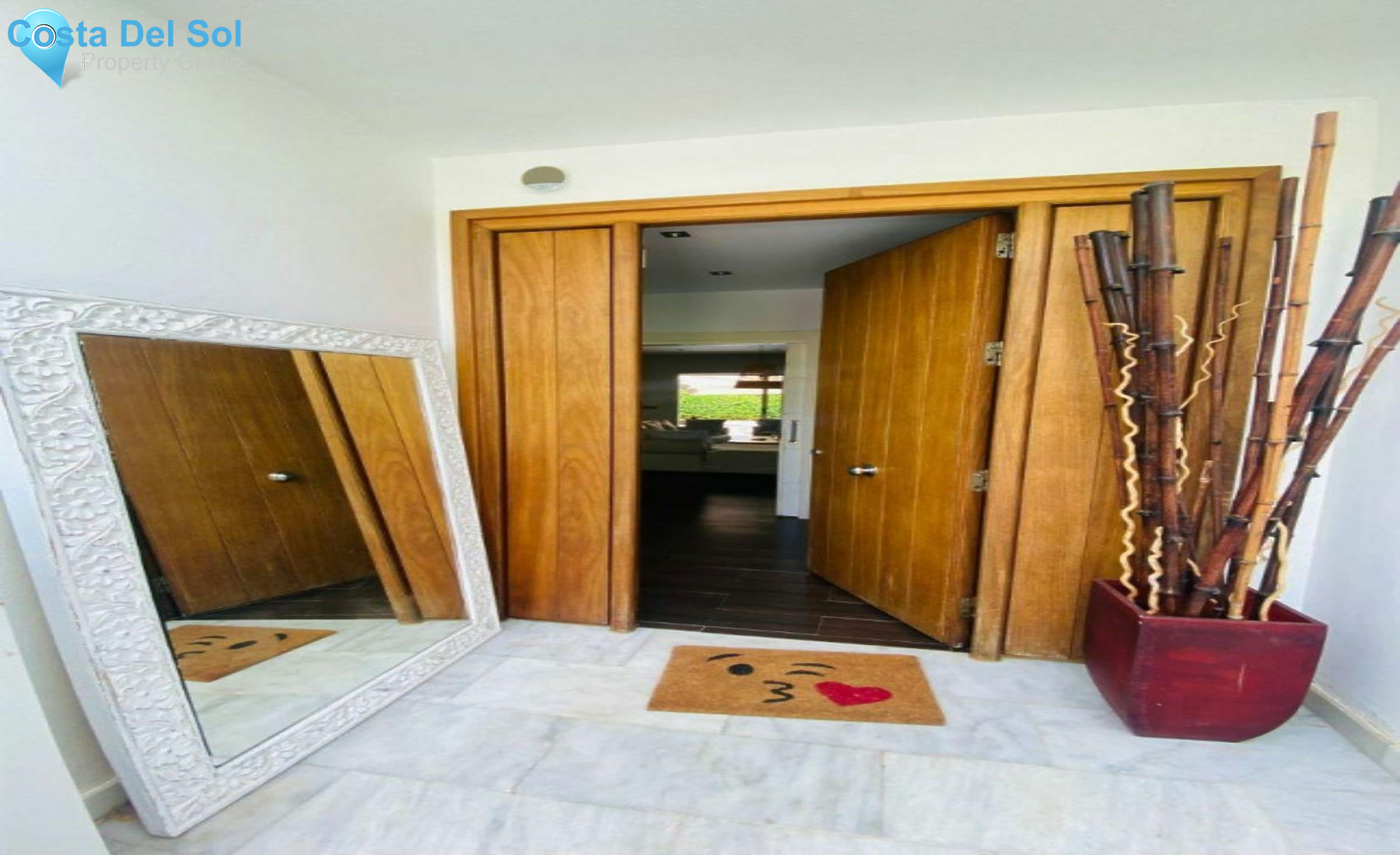 Detached Villa in Marbella-1394750