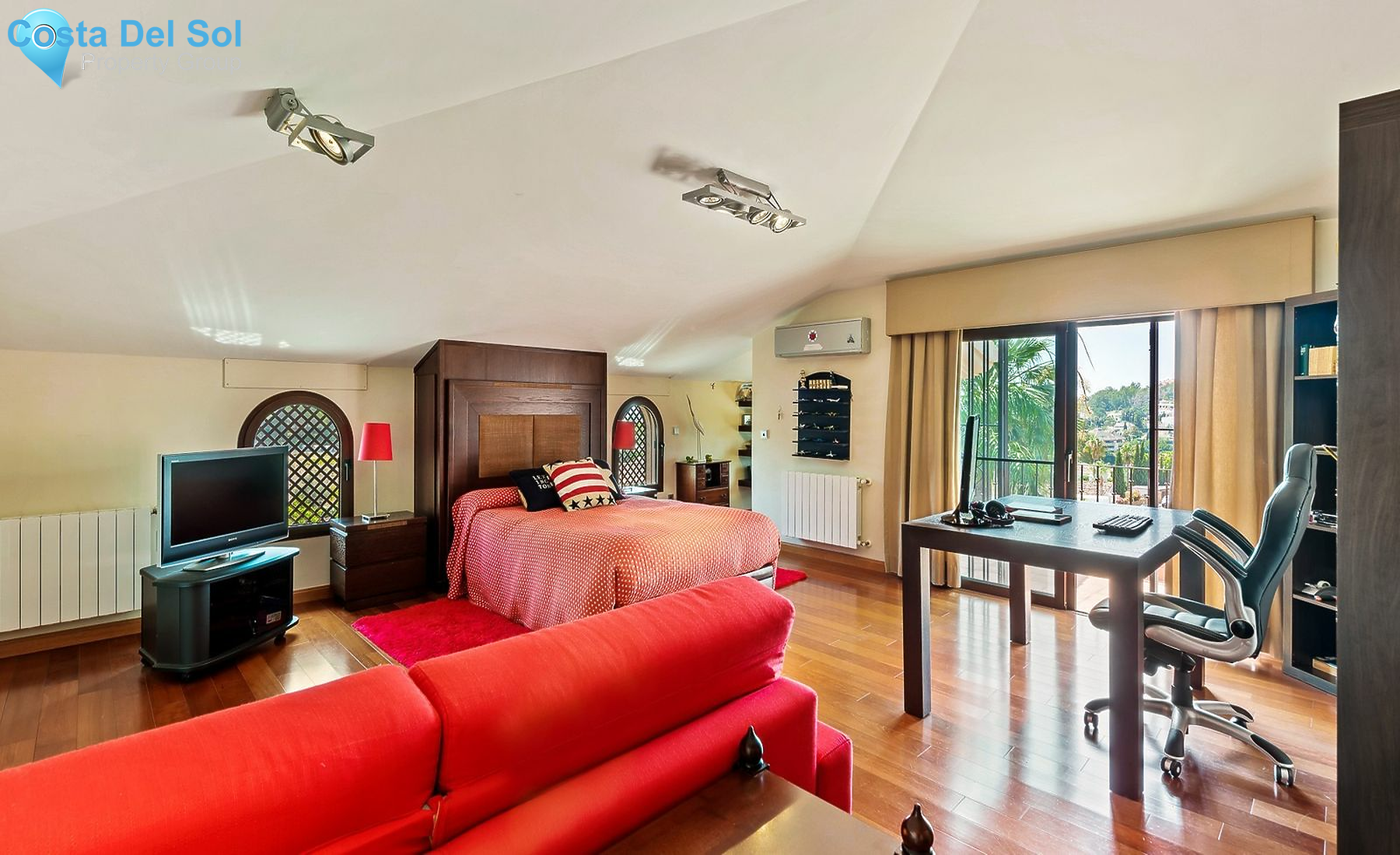 Detached Villa in Marbella-1447438