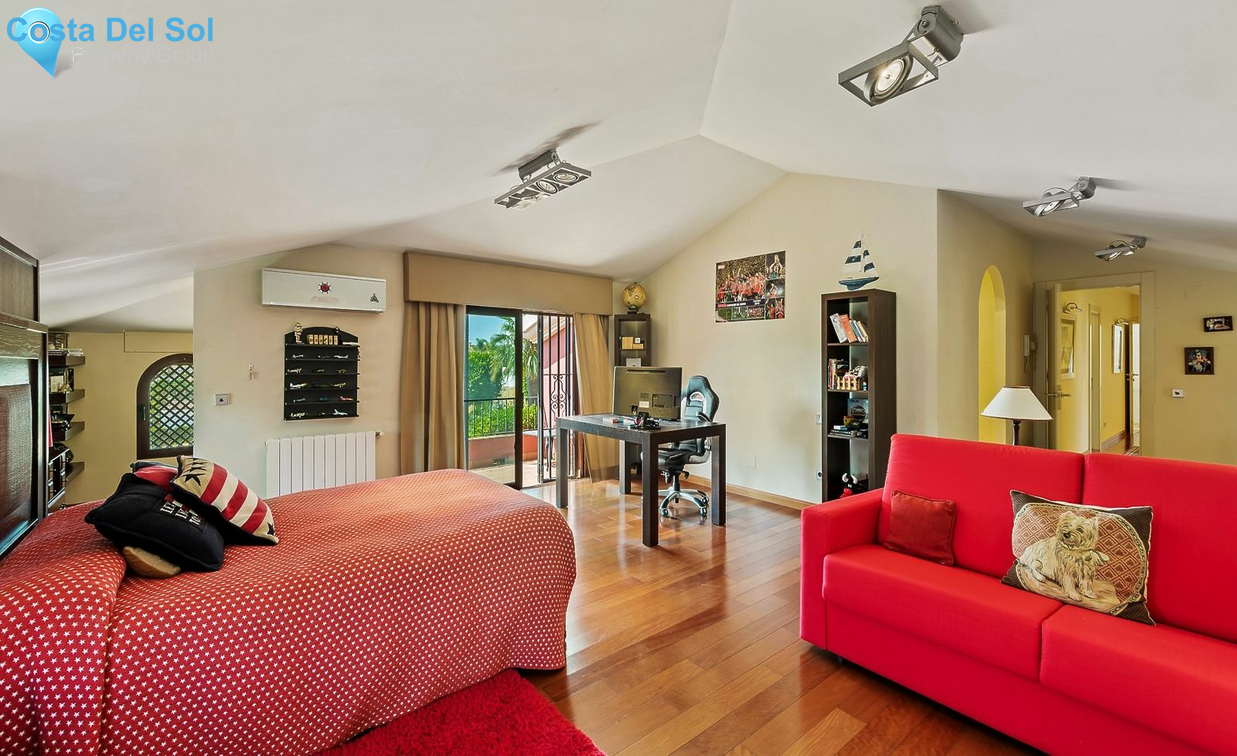 Detached Villa in Marbella-1447439