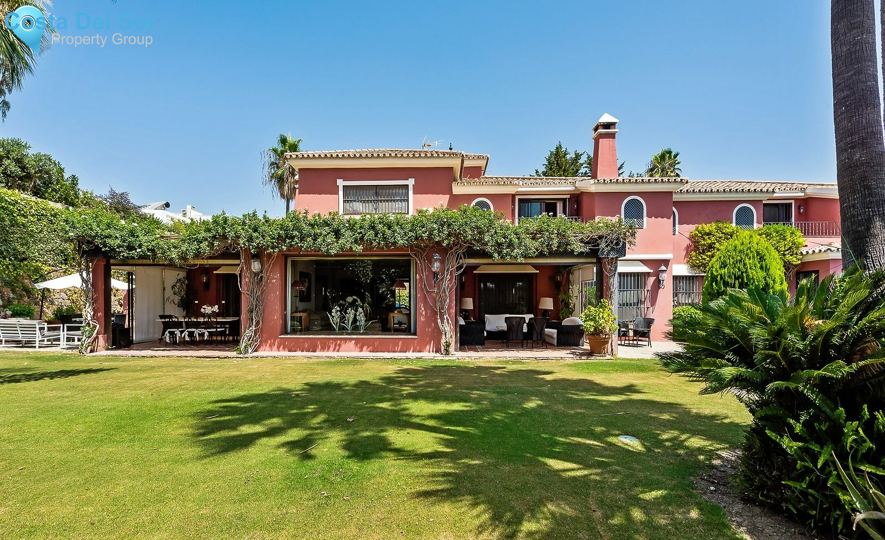 Detached Villa in Marbella-1447430