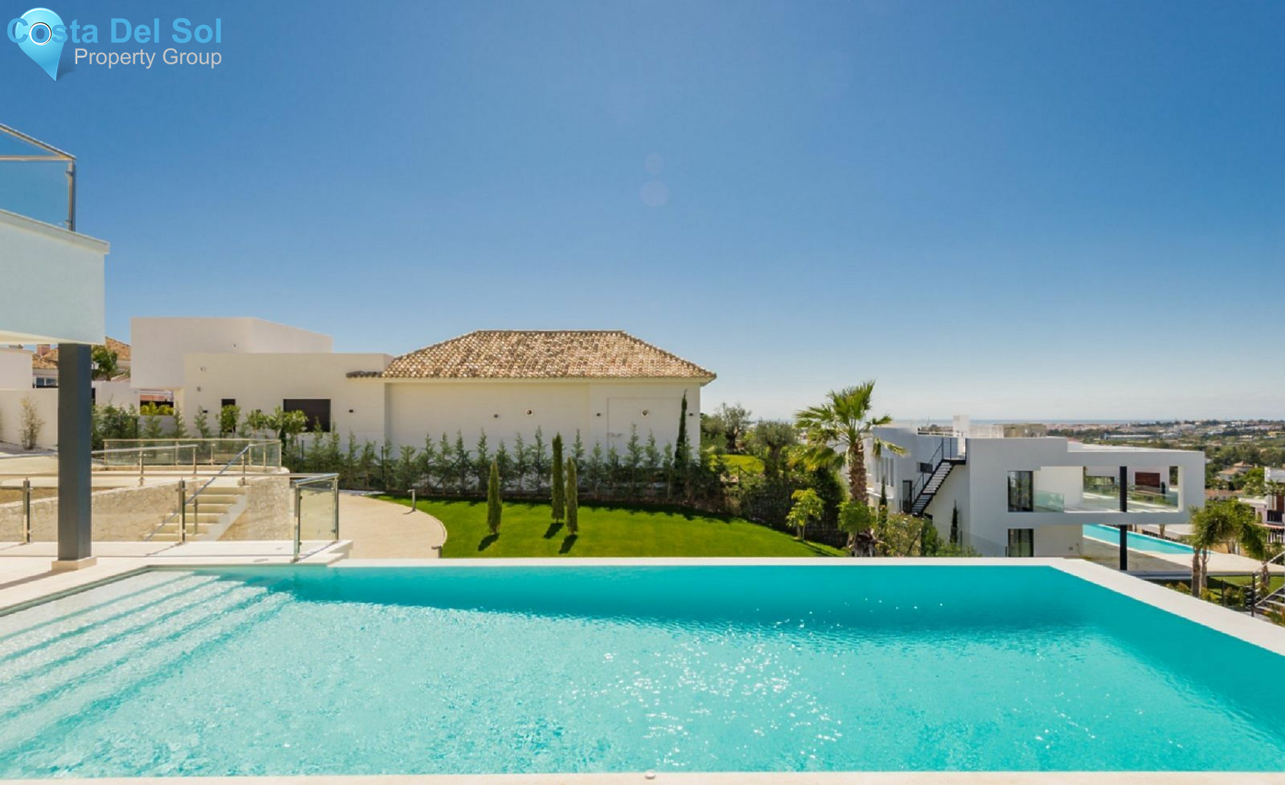 Detached Villa in Marbella-1473080