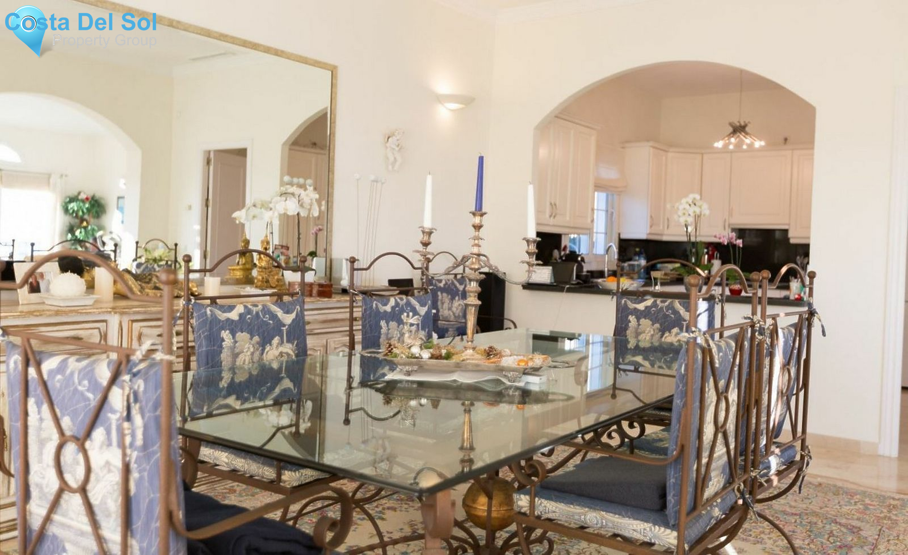 Detached Villa in Marbella-1483978