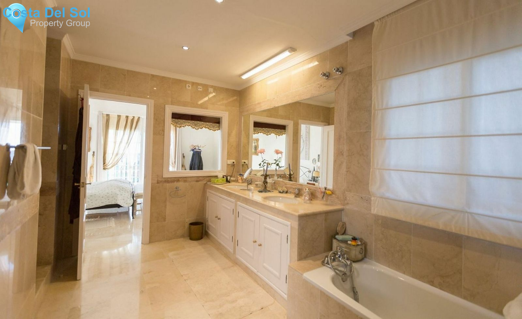 Detached Villa in Marbella-1483973