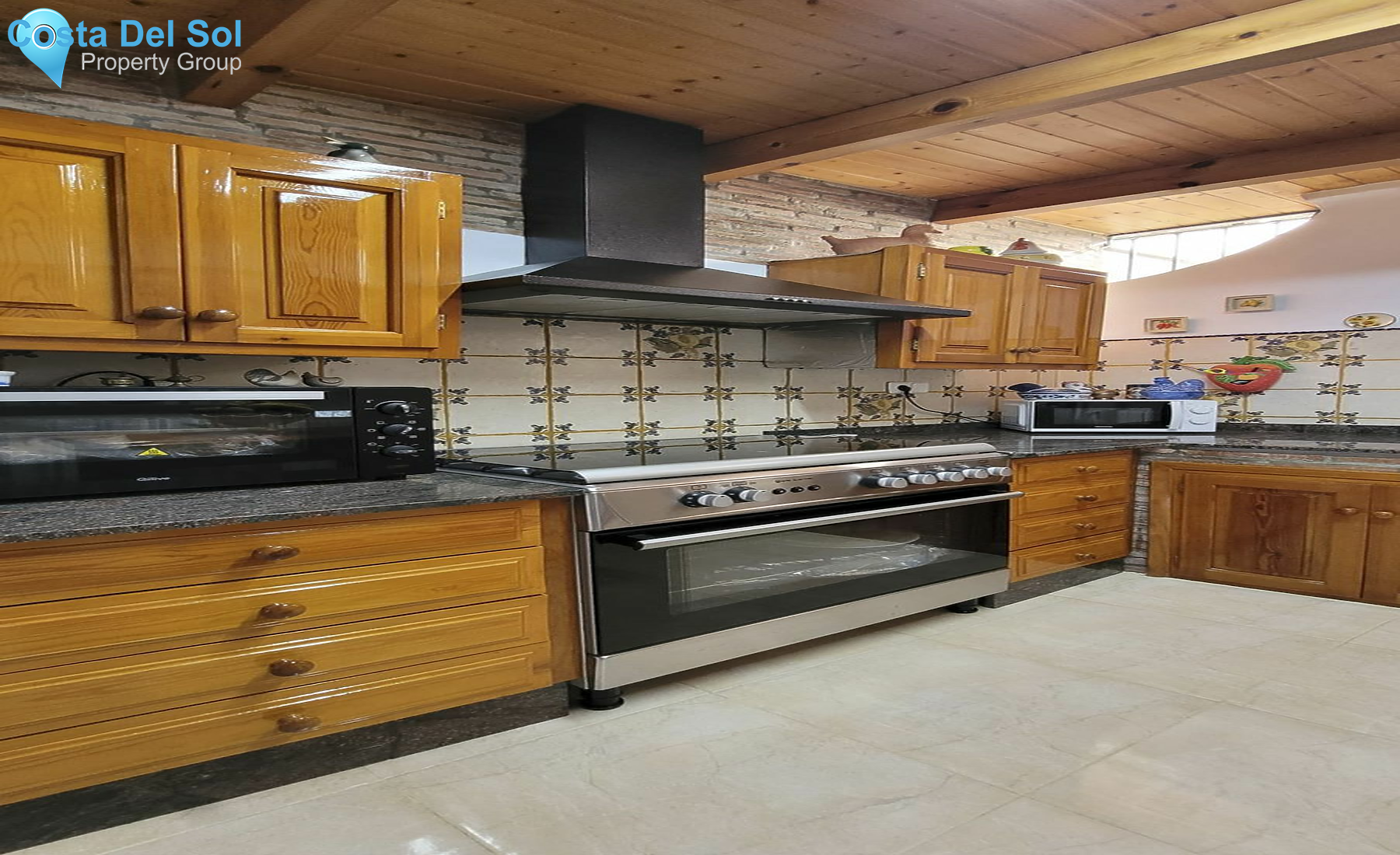 Detached Villa in Marbella-1488289