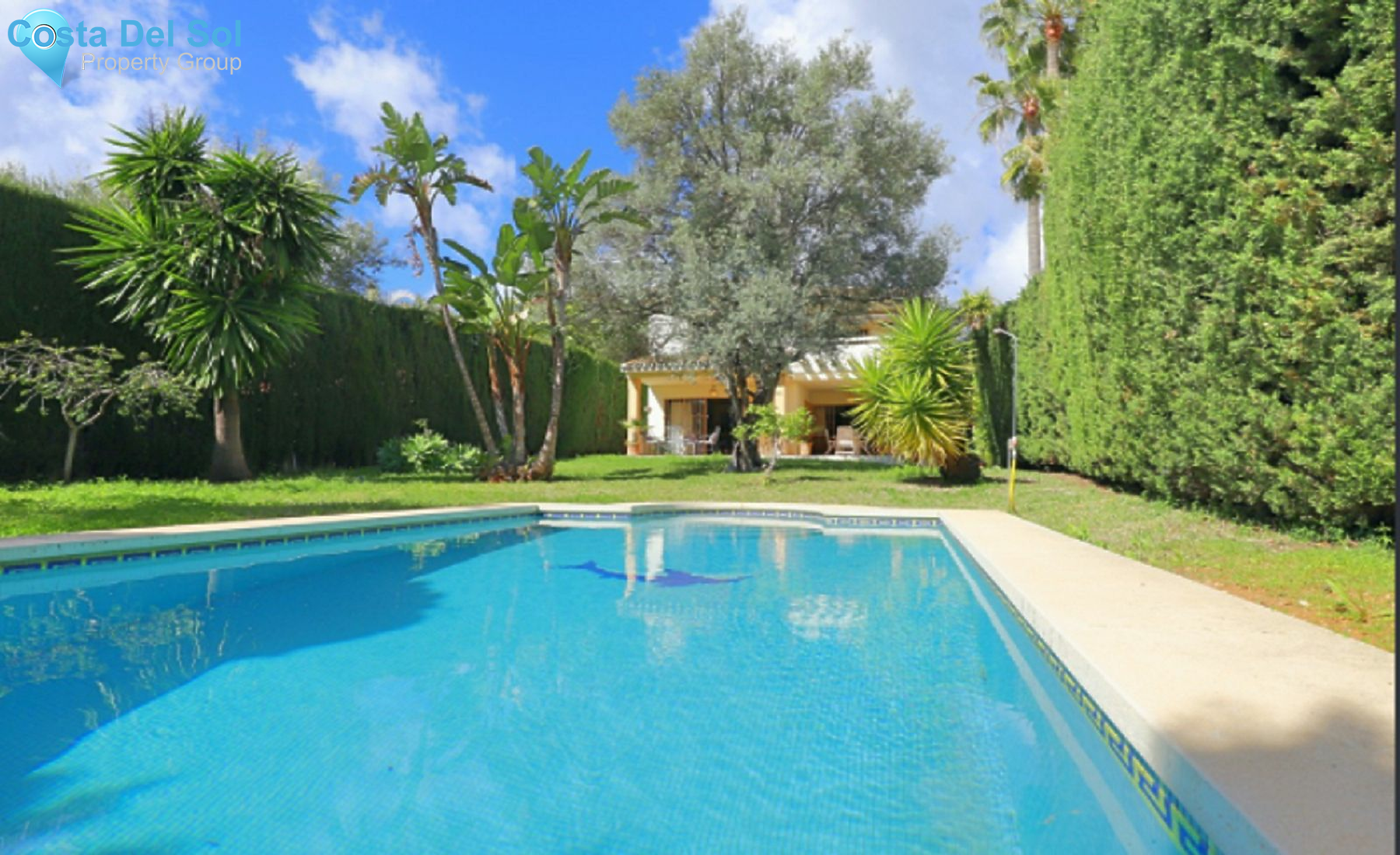 Detached Villa in Marbella-1493111