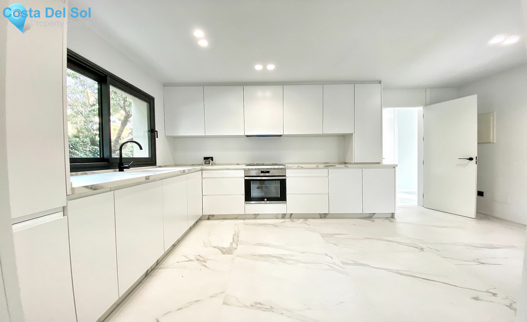 Detached Villa in Marbella-1514830