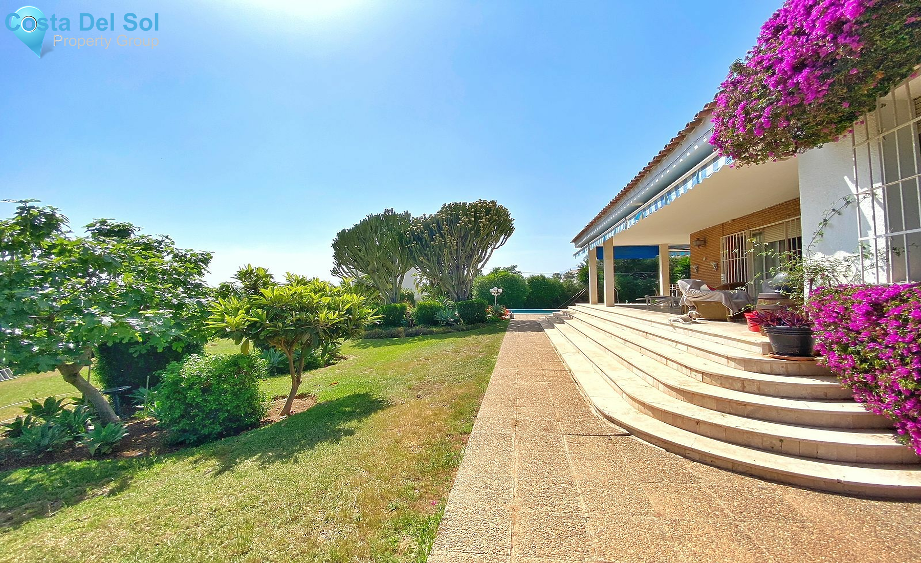 Detached Villa in Marbella-1554504