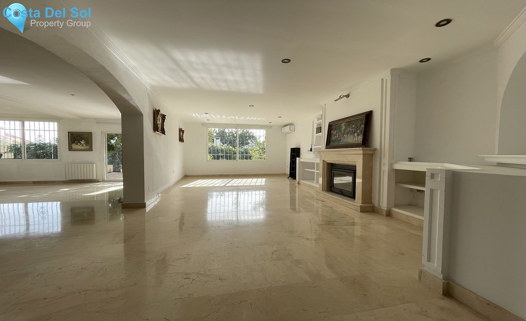 Detached Villa in Marbella-1561696
