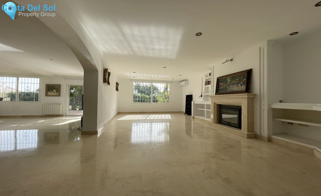Detached Villa in Marbella-1561697