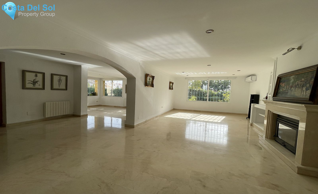 Detached Villa in Marbella-1561698