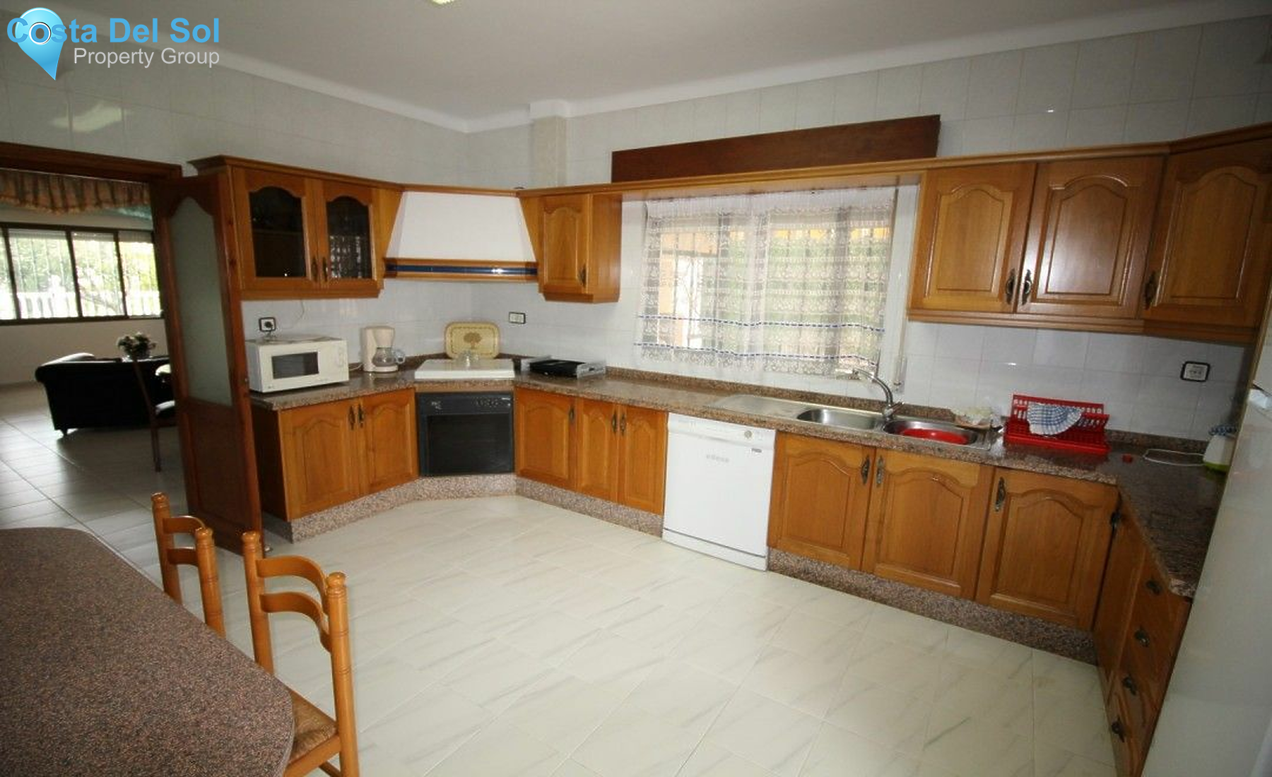 Detached Villa in Mezquitilla-1230304