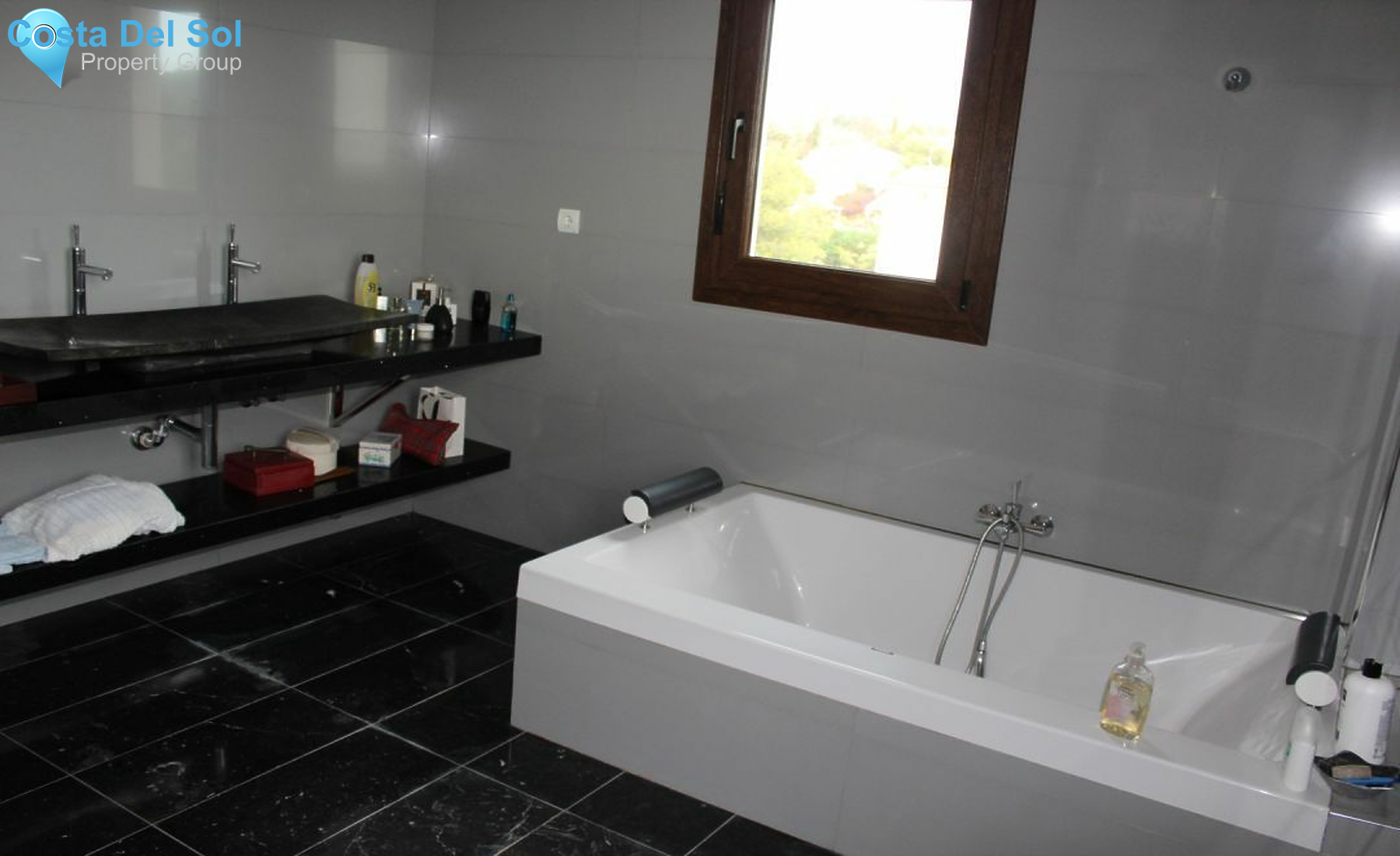 Detached Villa in Mezquitilla-1473852