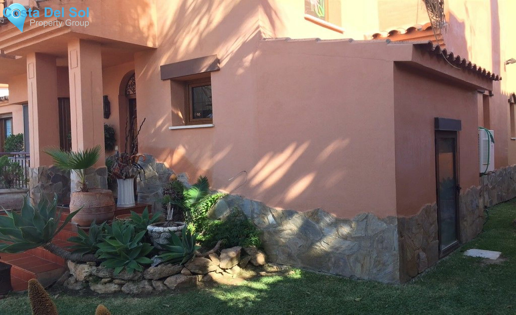 Detached Villa in Mijas Costa-1141331