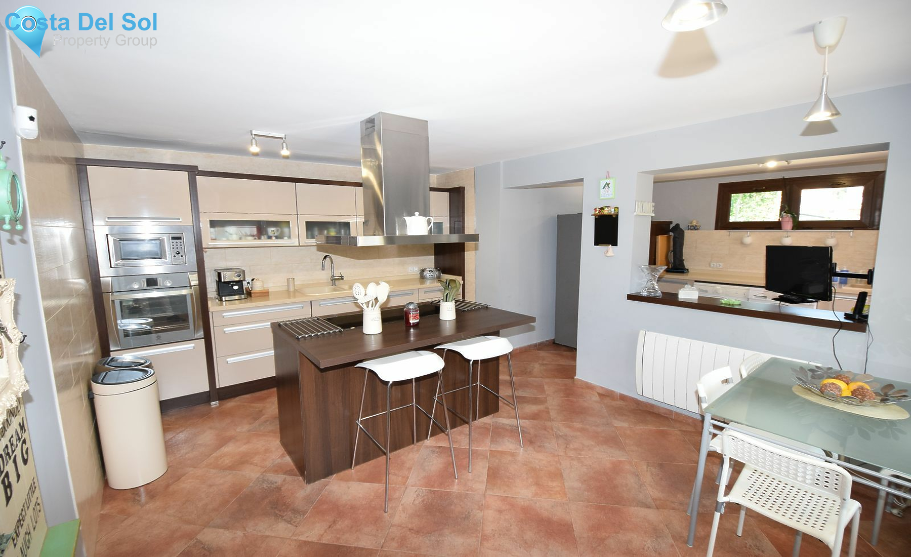 Detached Villa in Mijas Costa-1192903