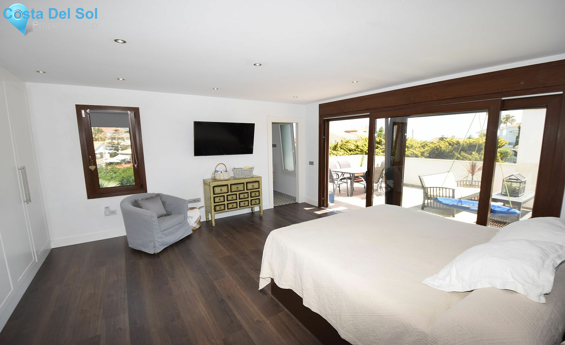 Detached Villa in Mijas Costa-1192908