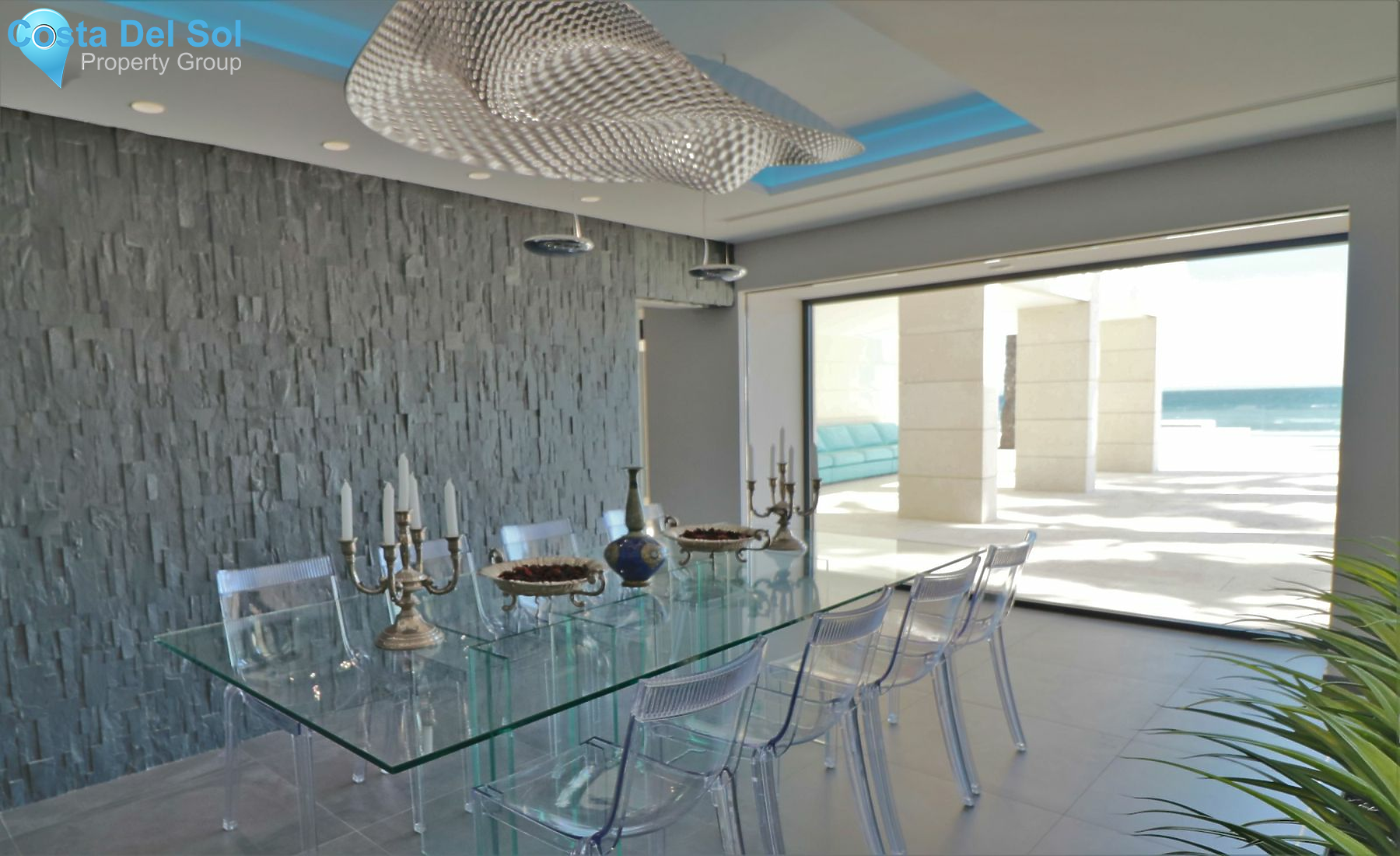 Detached Villa in Mijas Costa-1213554