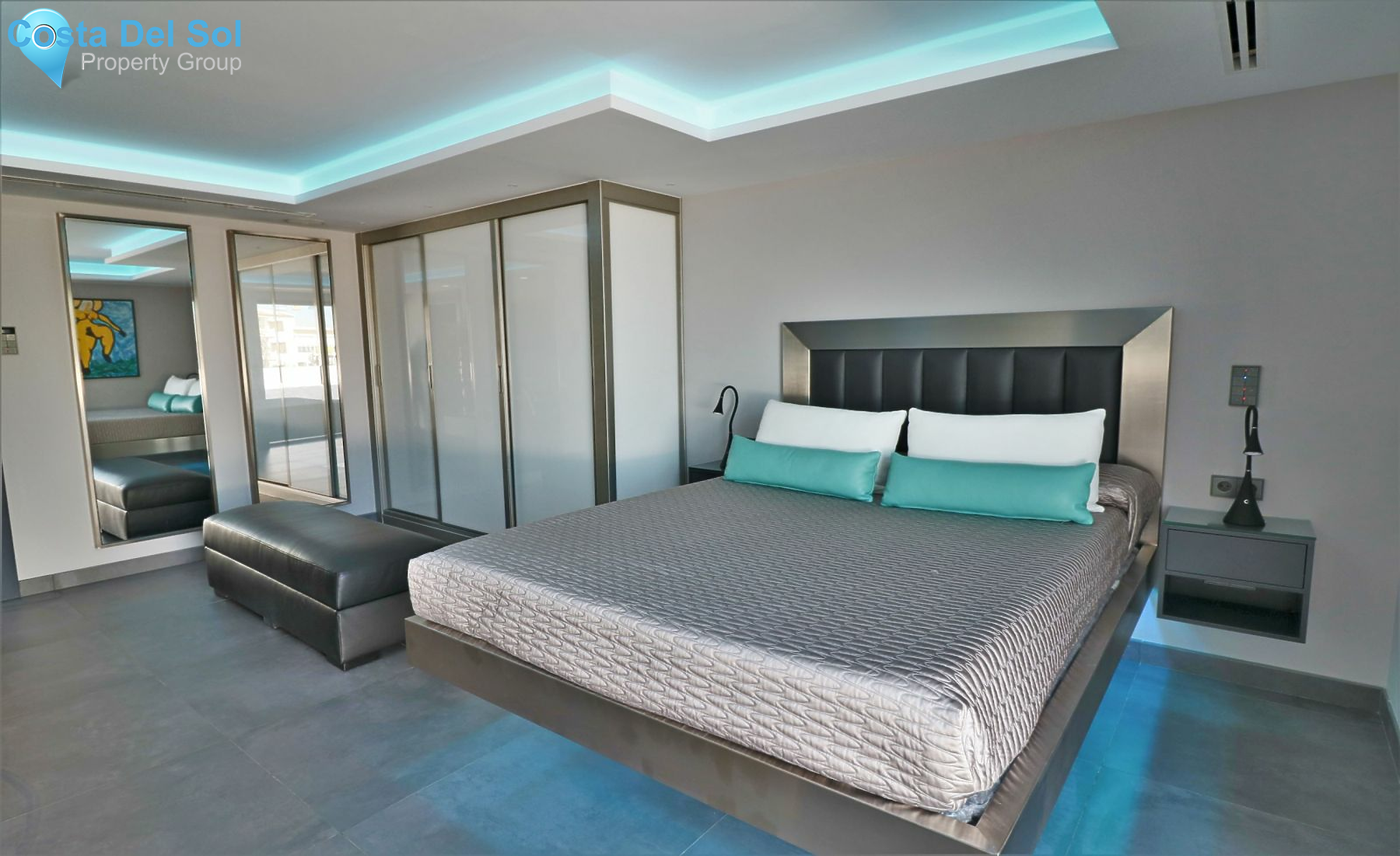 Detached Villa in Mijas Costa-1213572