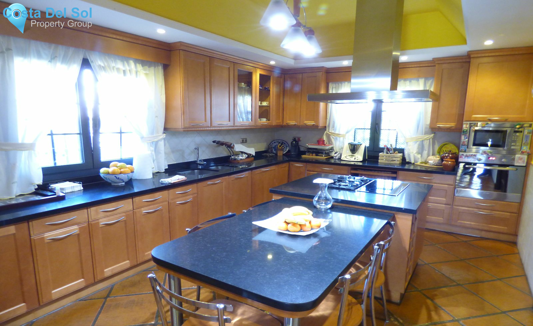 Detached Villa in Mijas-1129490