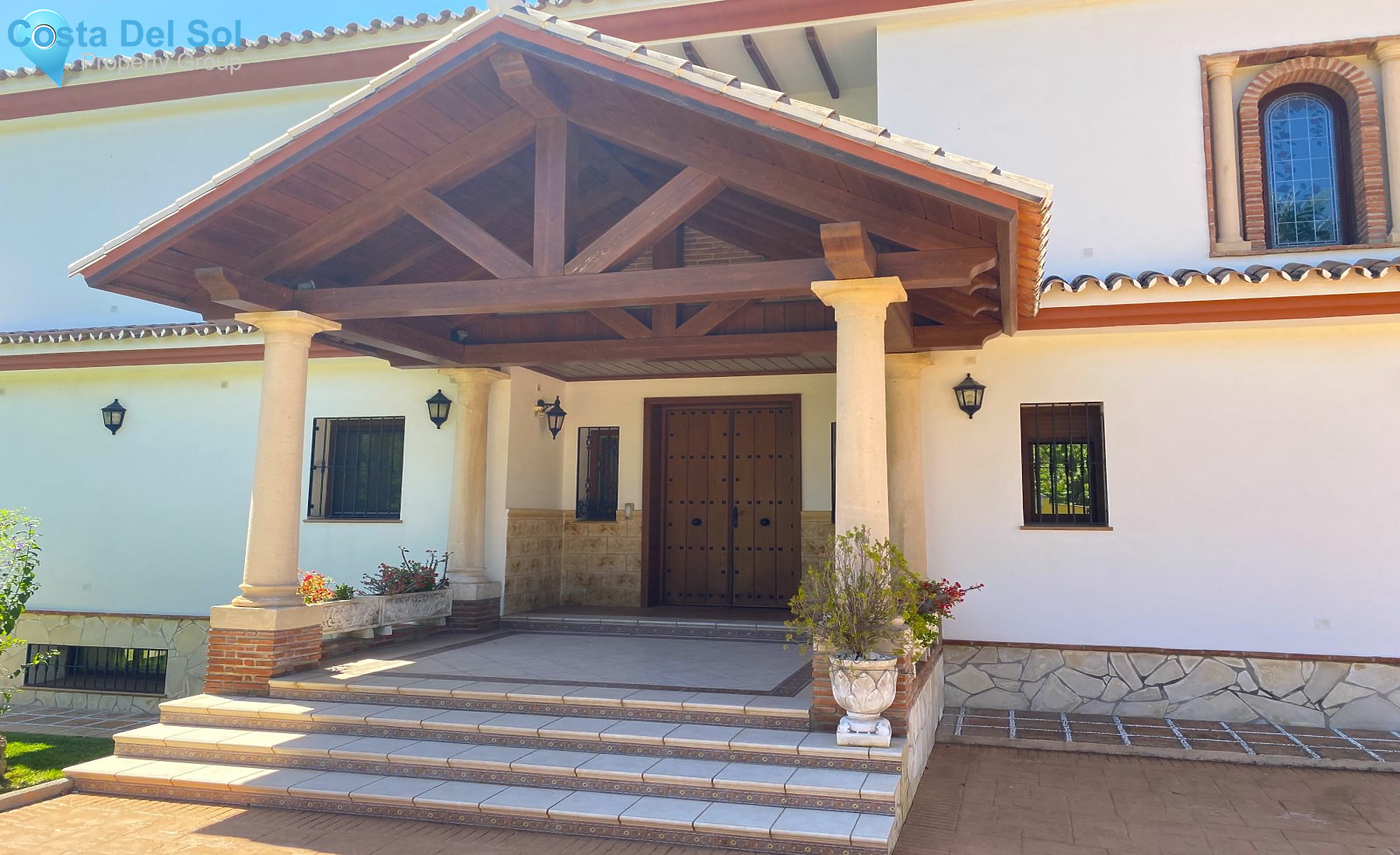 Detached Villa in Mijas-1135461