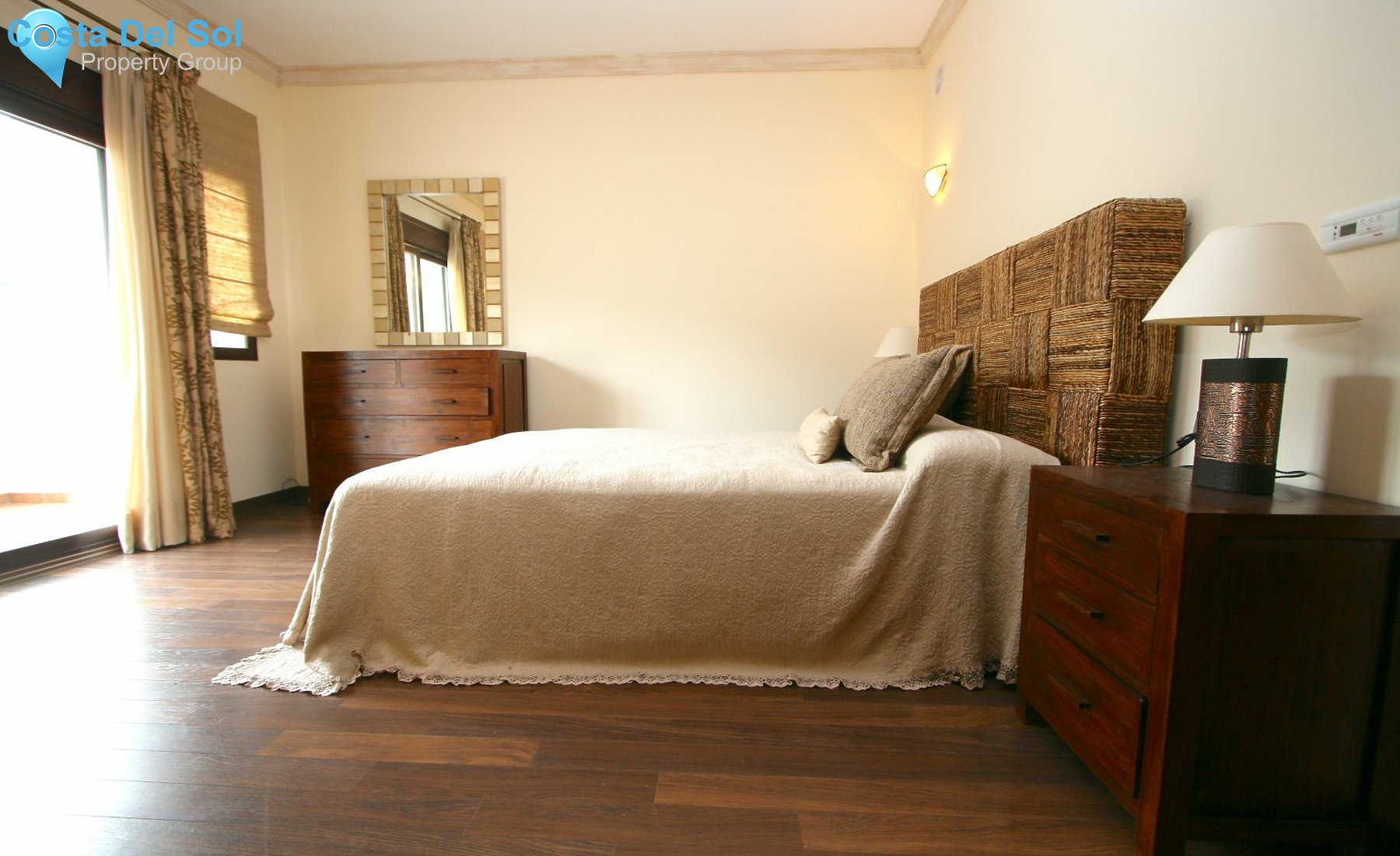 Detached Villa in Mijas-1135479