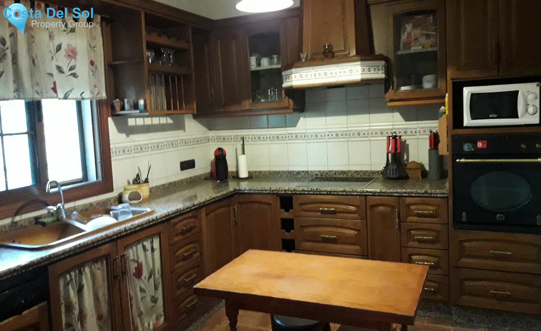 Detached Villa in Mijas-1140578