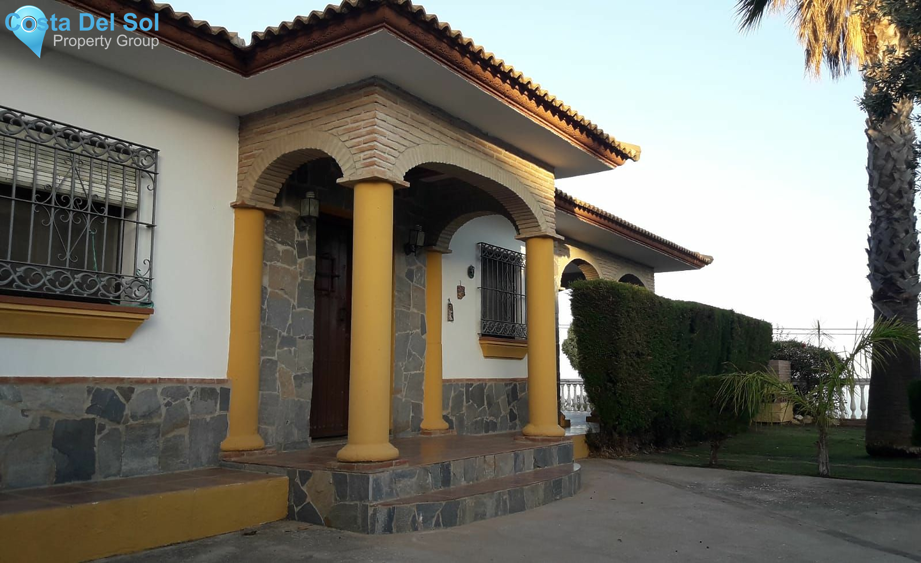 Detached Villa in Mijas-1140569