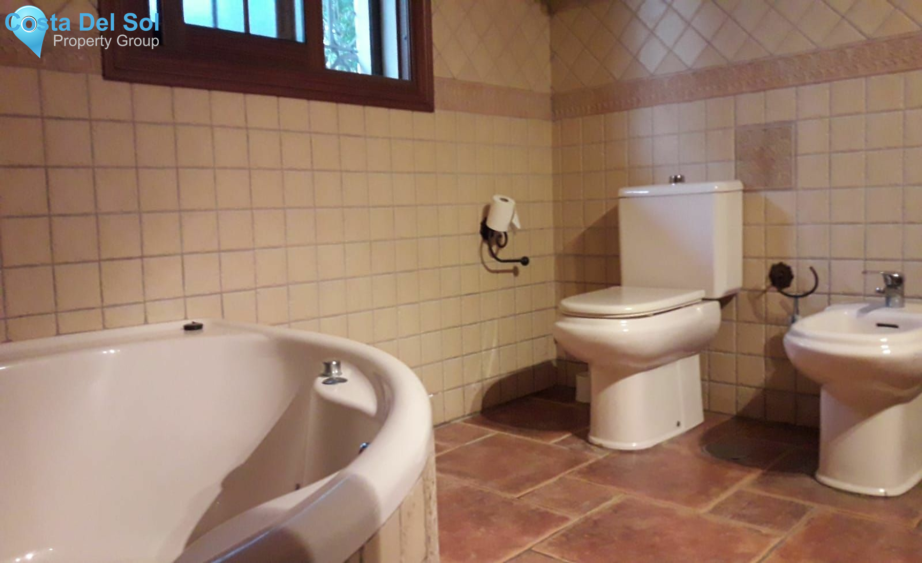 Detached Villa in Mijas-1140574