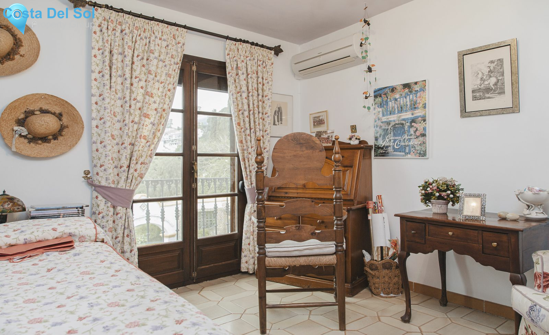 Detached Villa in Mijas-1140696