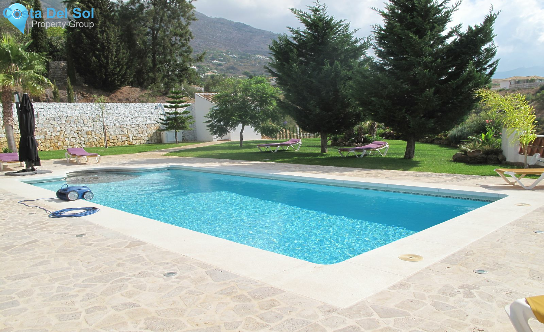 Detached Villa in Mijas-1183360