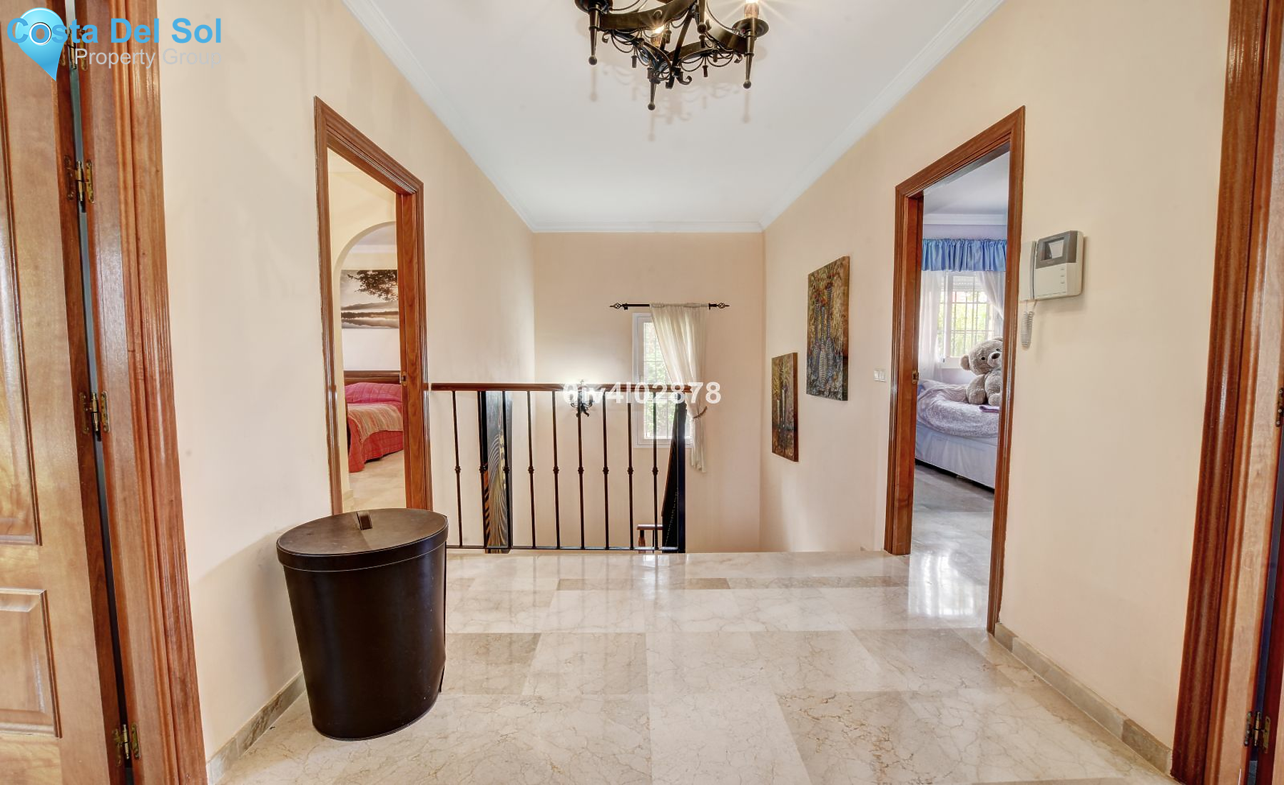 Detached Villa in Mijas-1199375