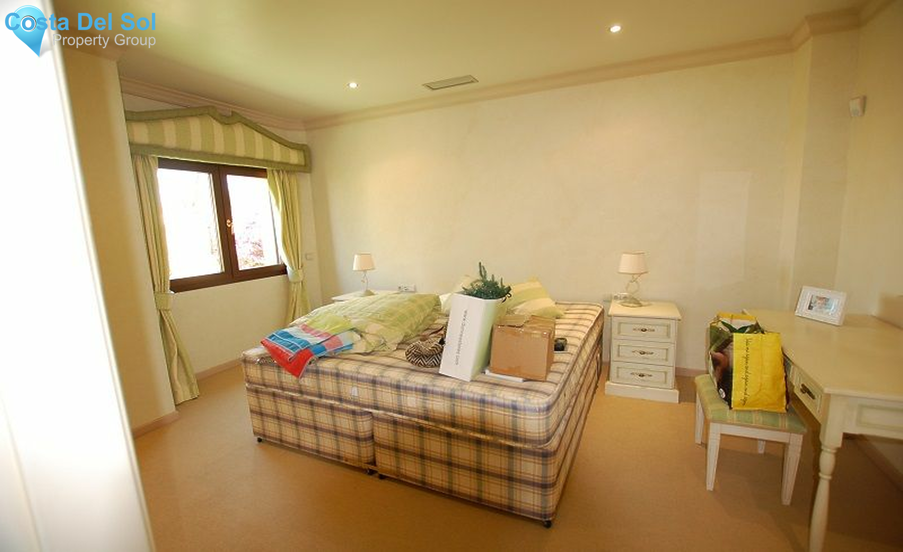 Detached Villa in Mijas-1200293