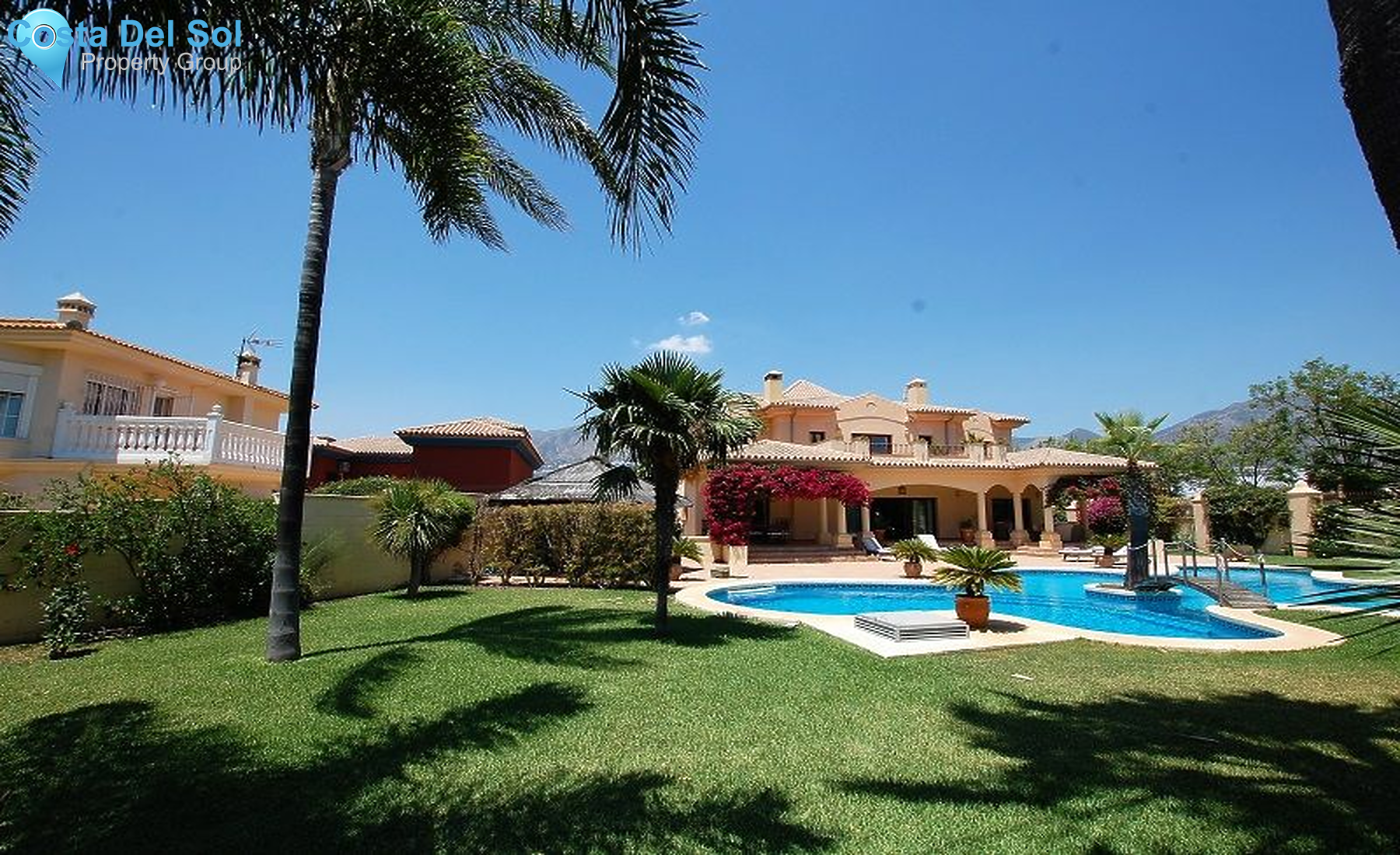 Detached Villa in Mijas-1200302