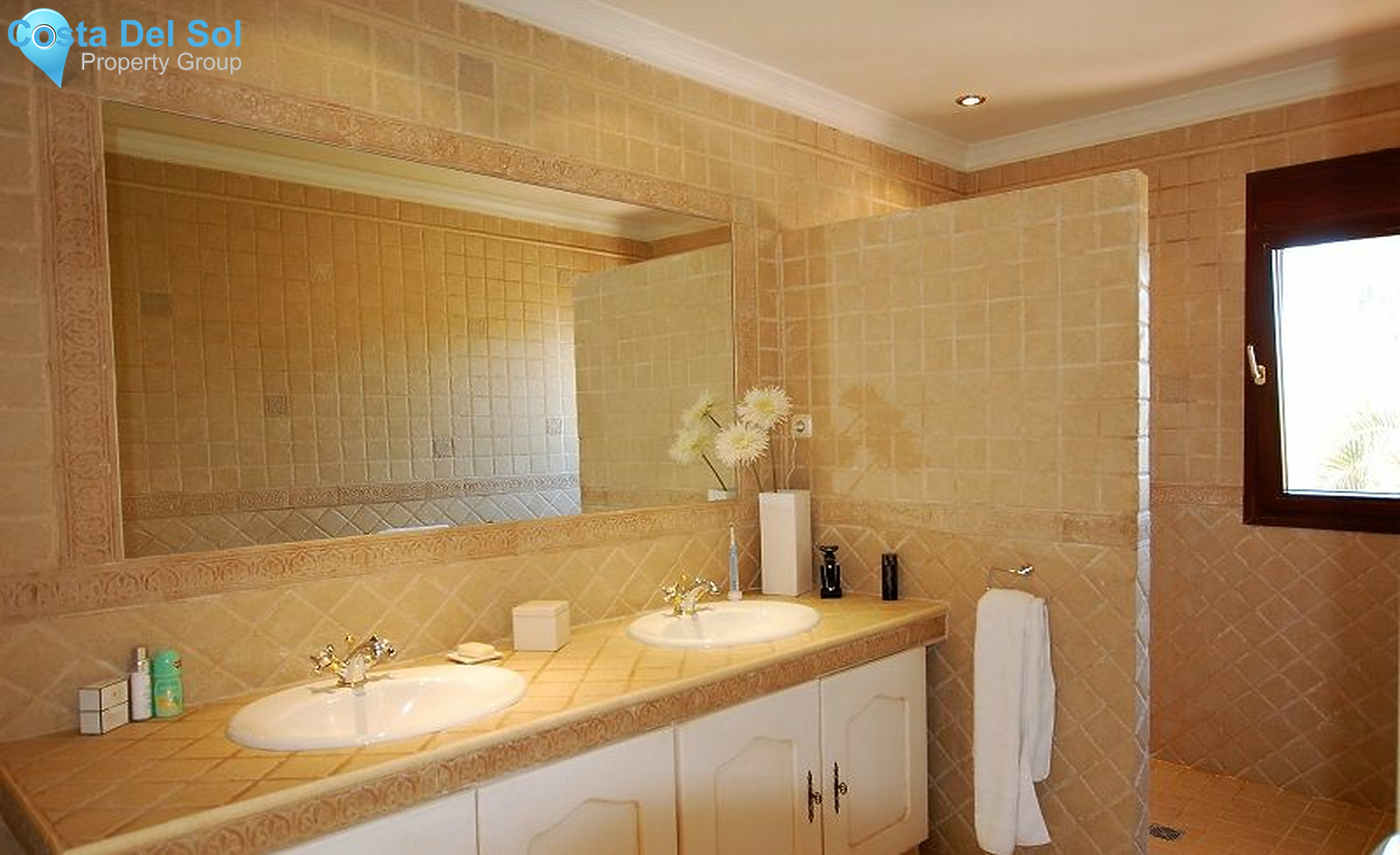 Detached Villa in Mijas-1200291