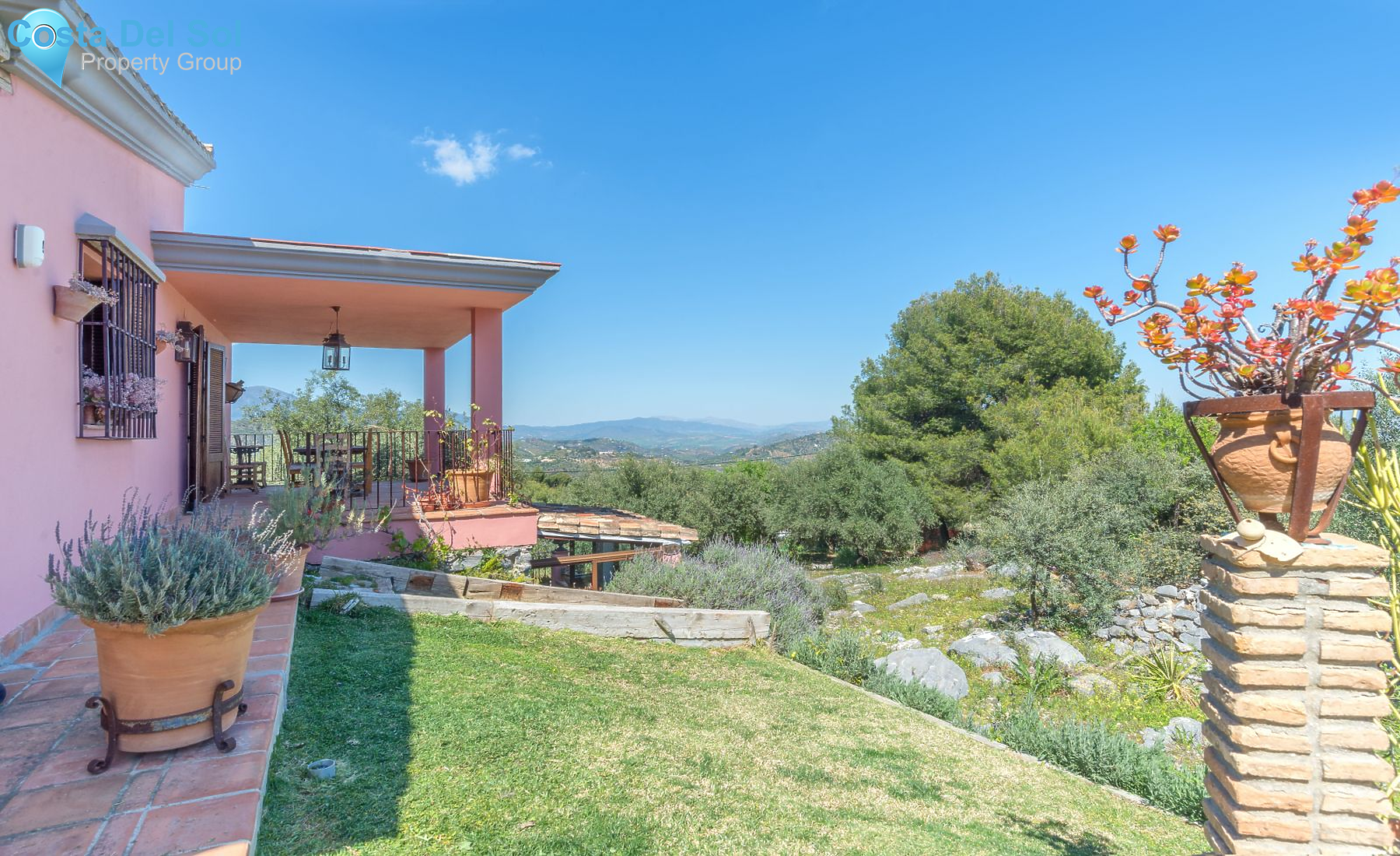 Detached Villa in Monda-1206562