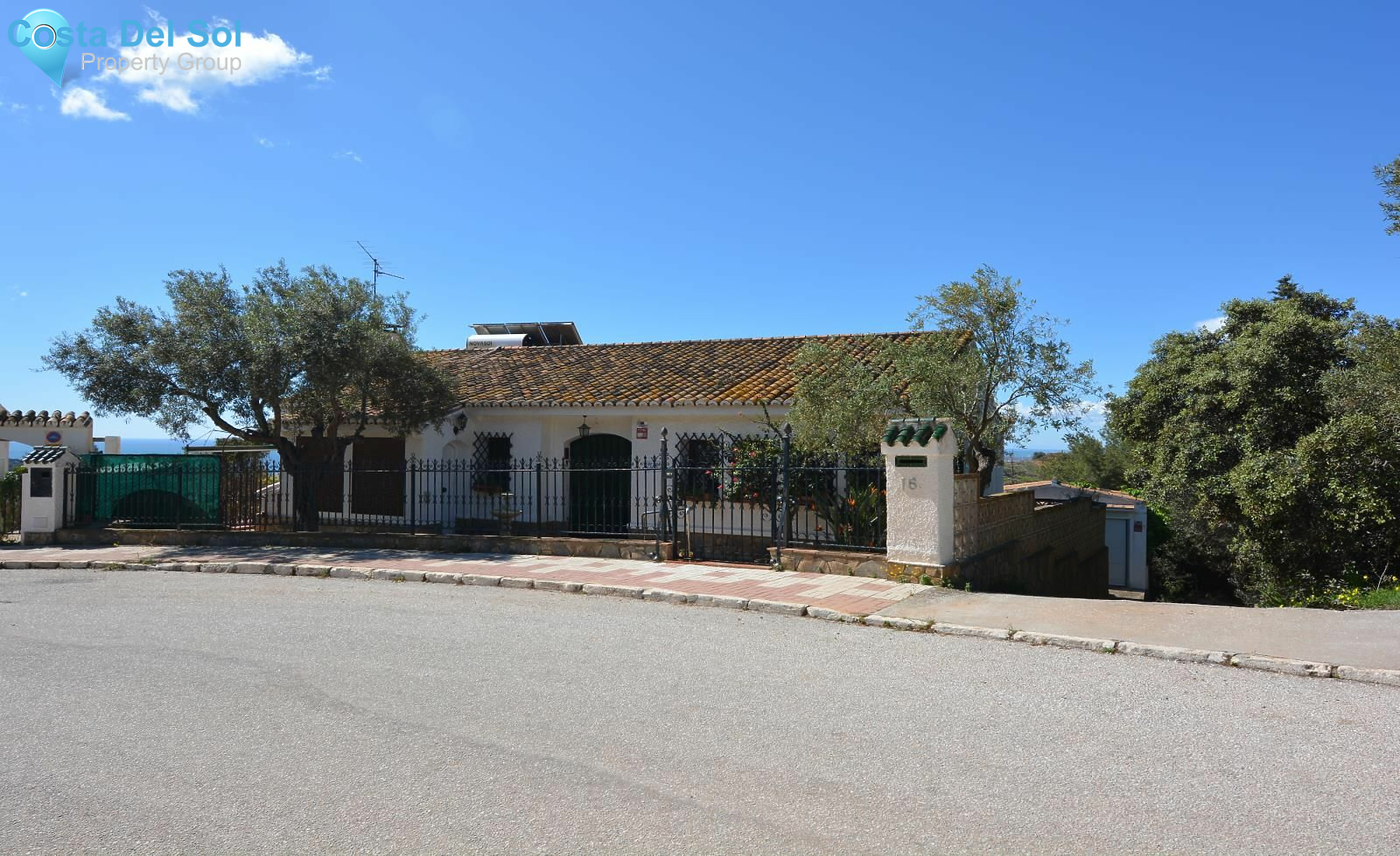 Detached Villa in Málaga Este