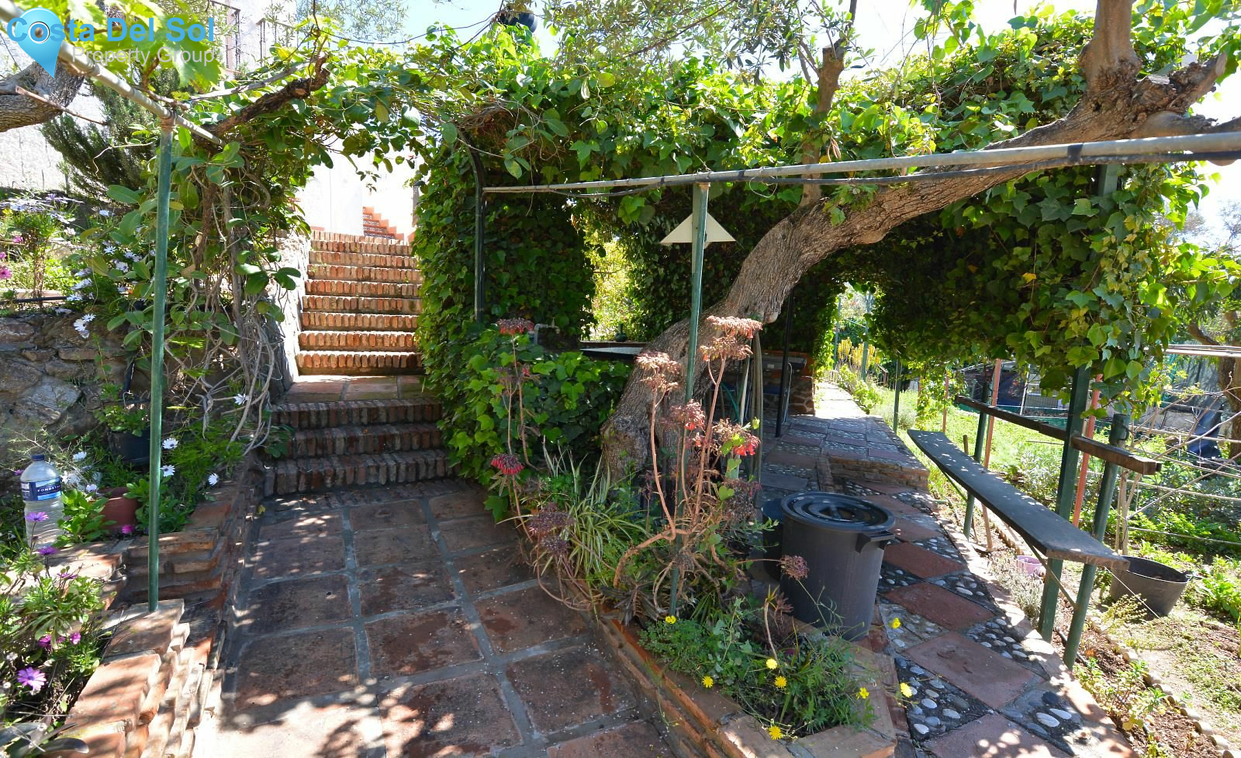 Detached Villa in Málaga Este-1465259