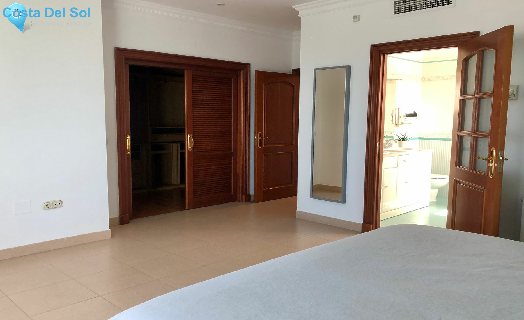 Detached Villa in Málaga-1144688