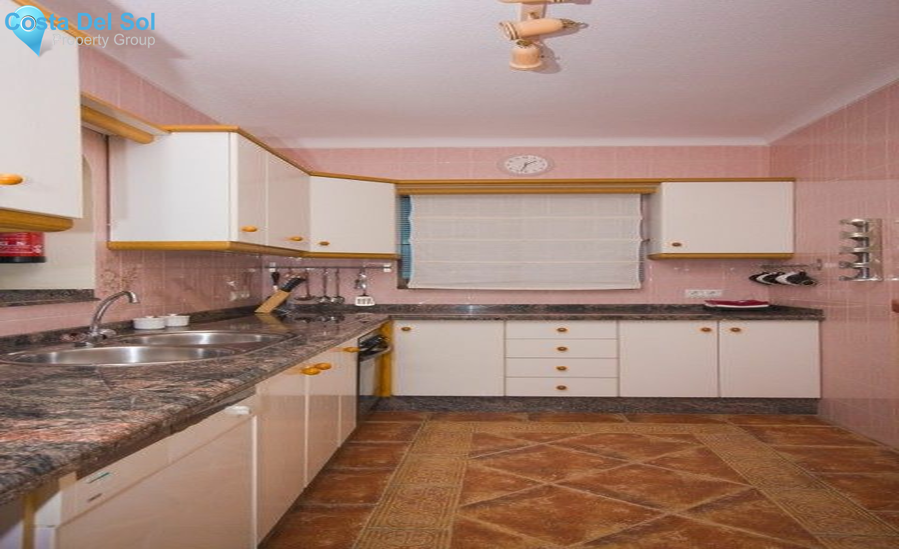 Detached Villa in Nerja-1165098