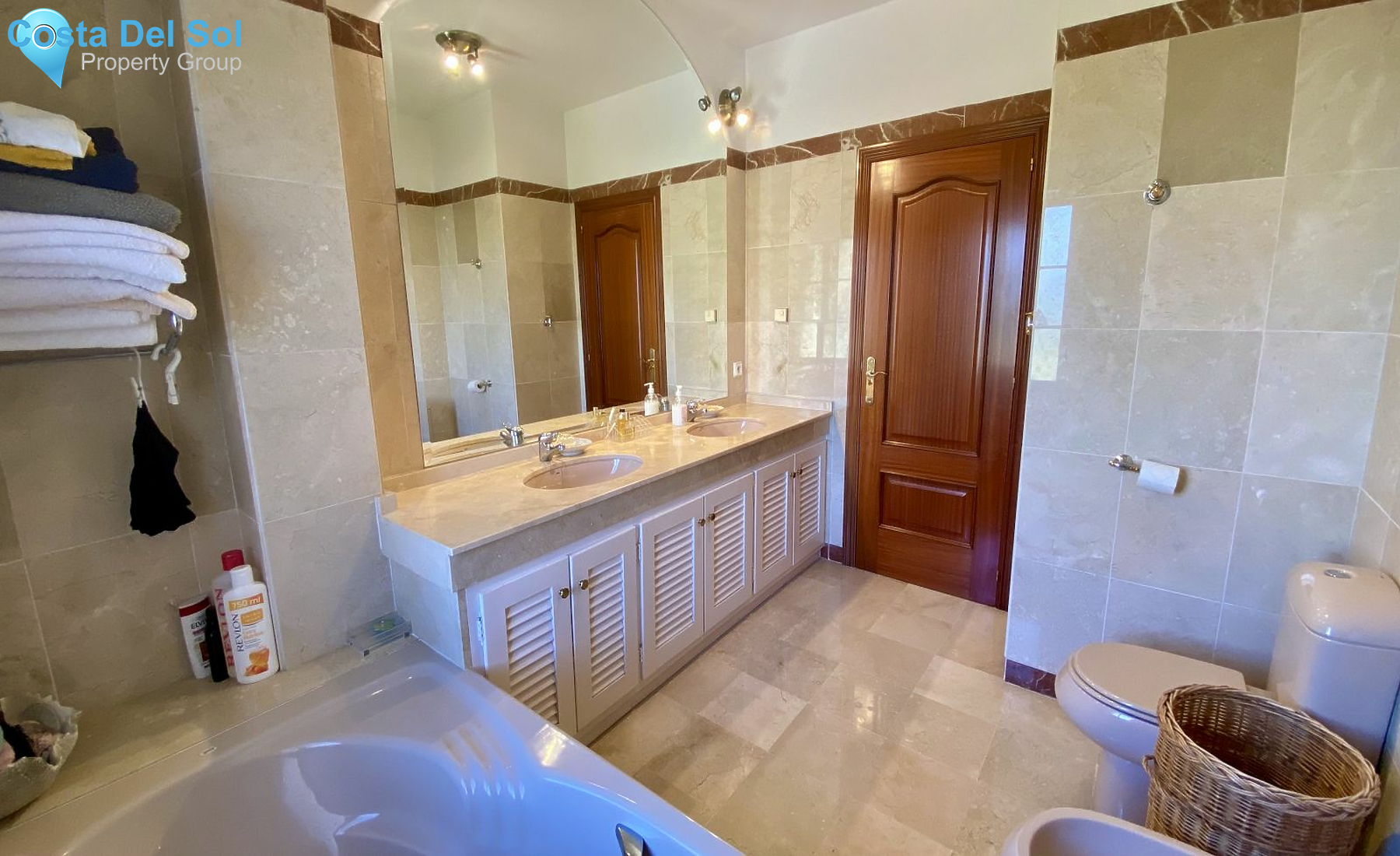 Detached Villa in Estepona-1386372