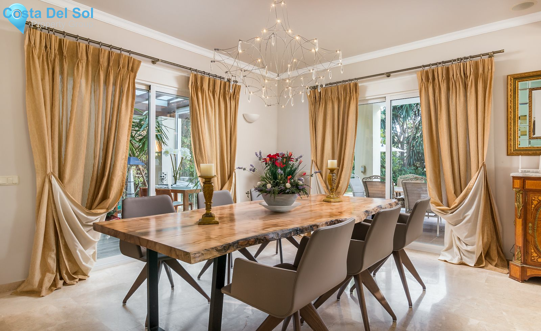 Detached Villa in New Golden Mile-1423082