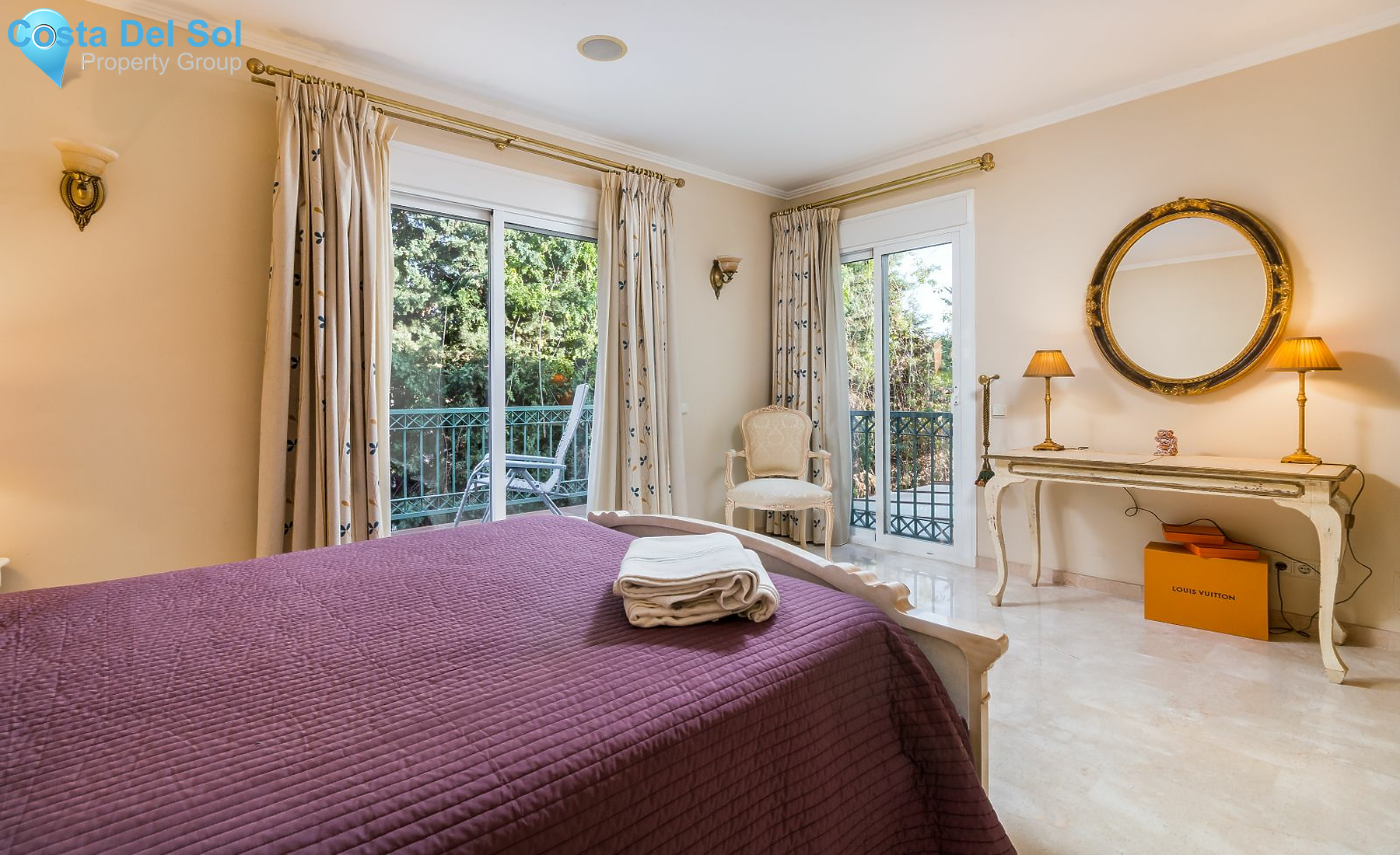 Detached Villa in New Golden Mile-1423086