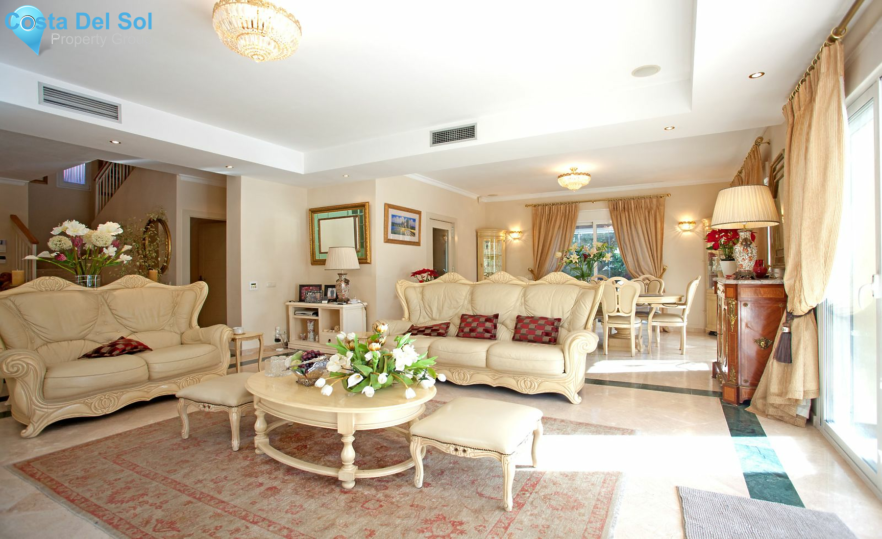 Detached Villa in New Golden Mile-1423091