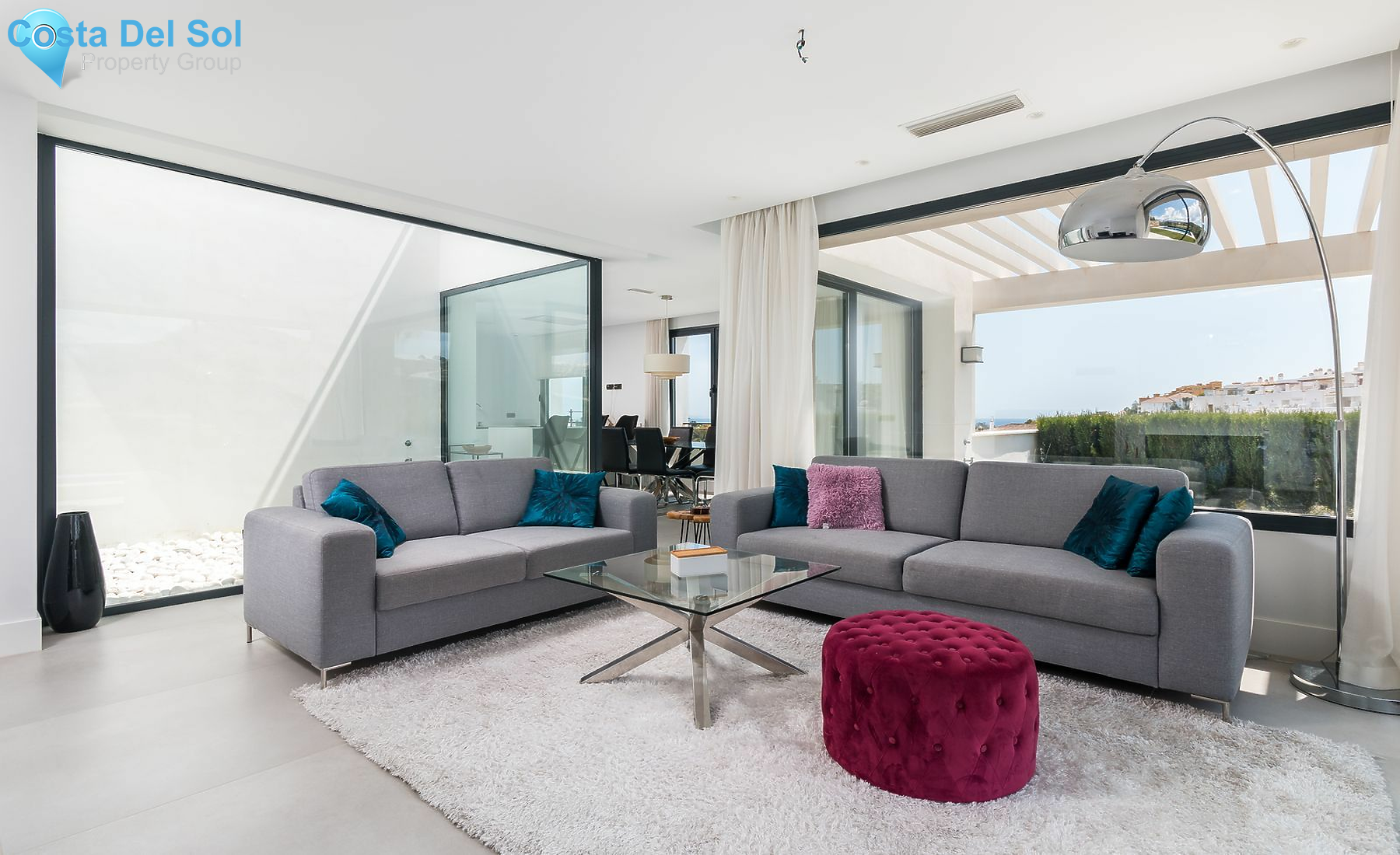 Detached Villa in New Golden Mile-1429327