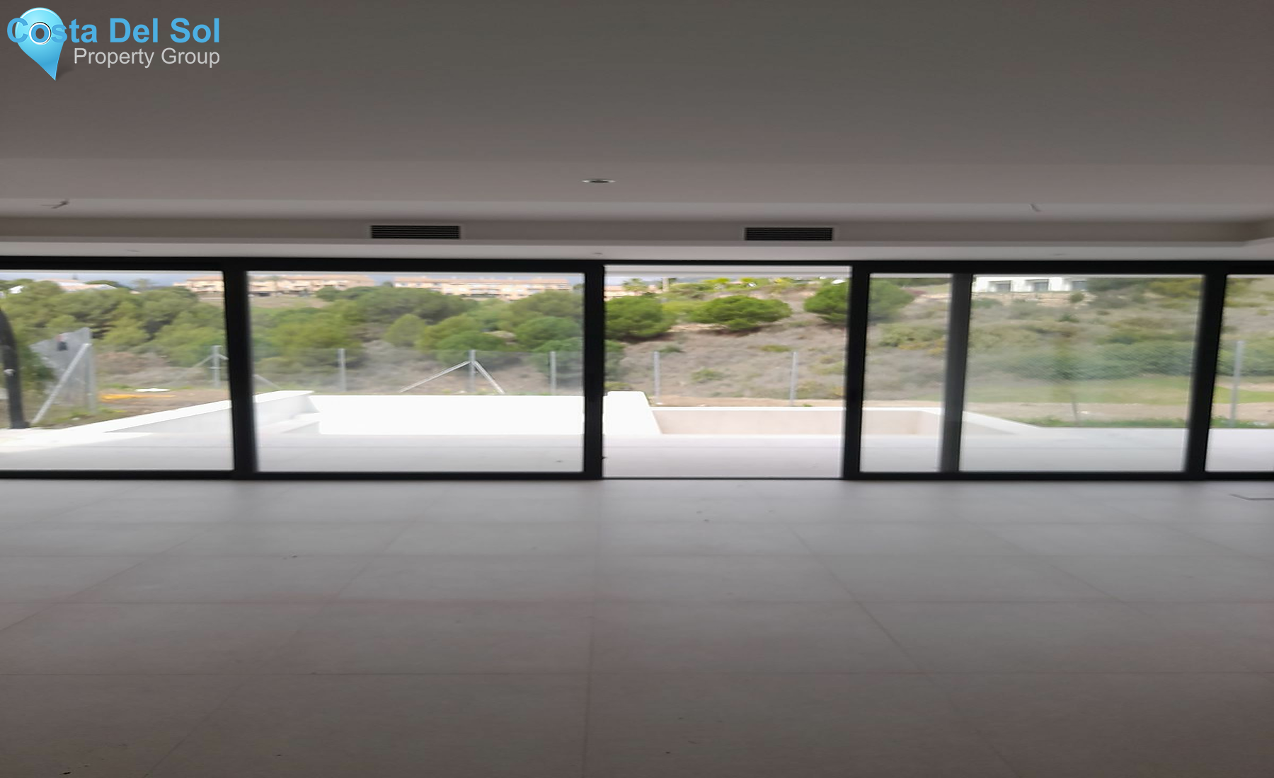 Detached Villa in New Golden Mile-1487680