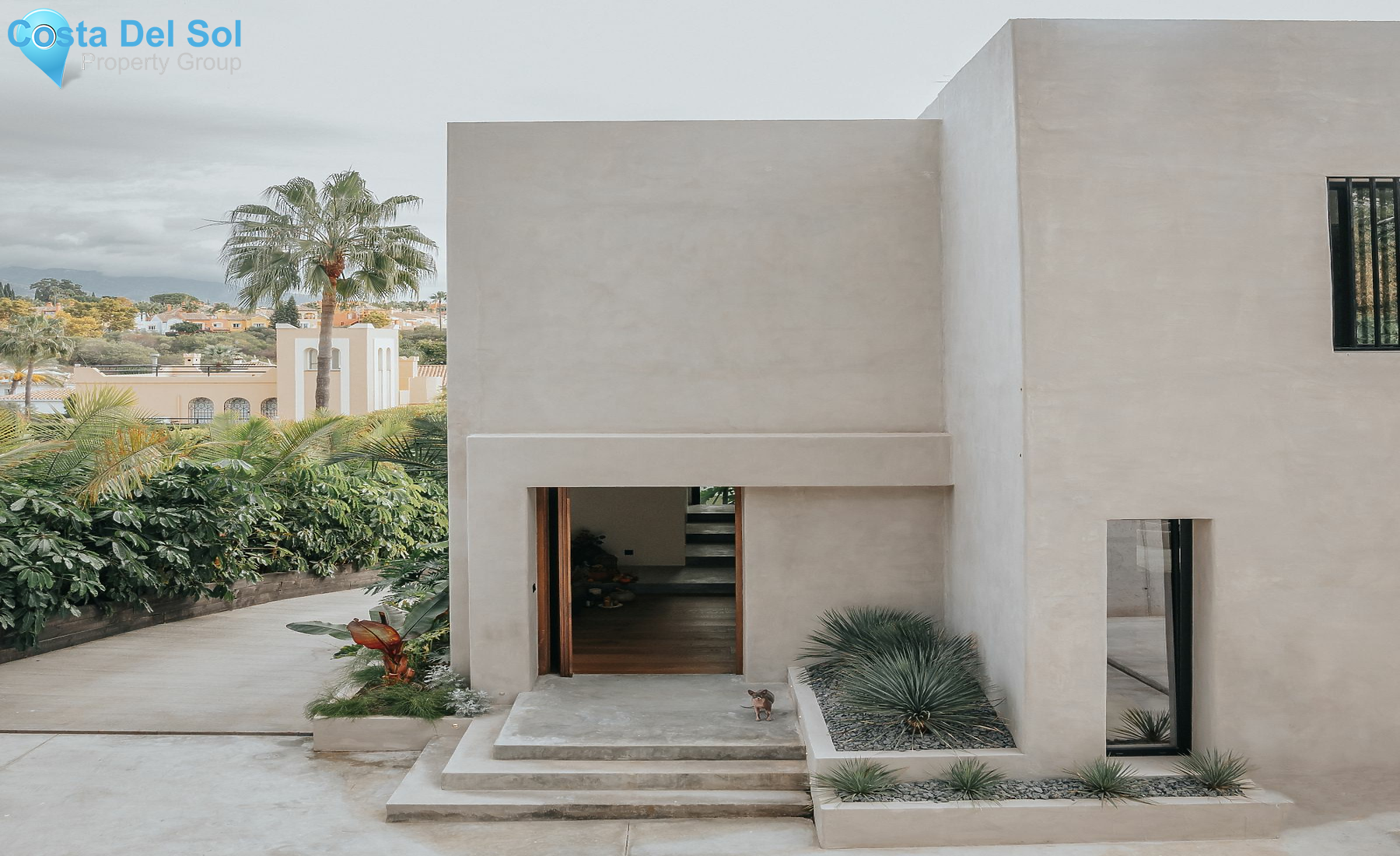 Detached Villa in Nueva Andalucía-1140463