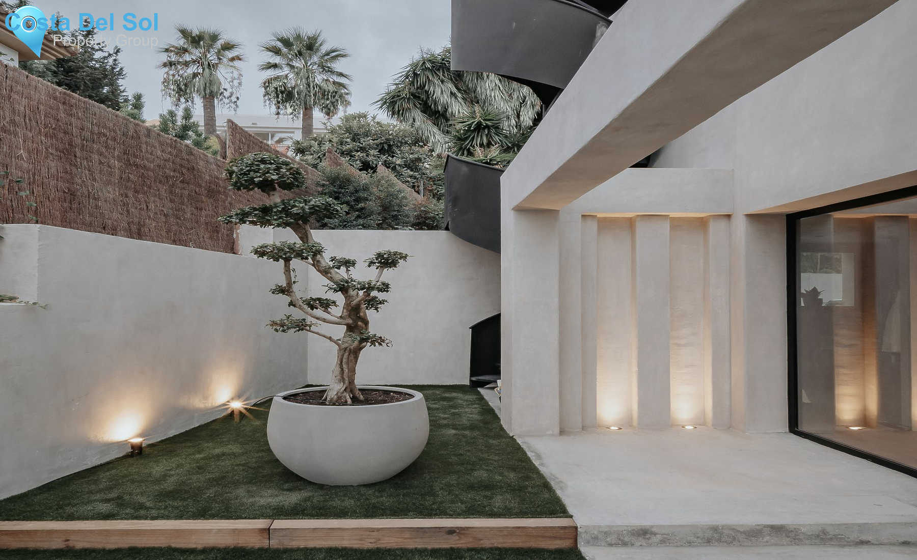 Detached Villa in Nueva Andalucía-1140467