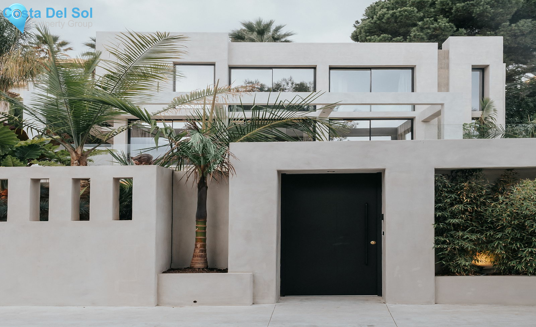 Detached Villa in Nueva Andalucía-1140457