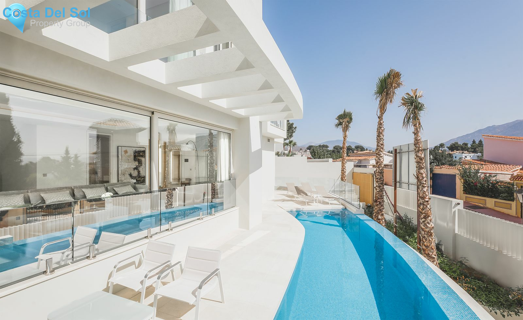 Detached Villa in Nueva Andalucía
