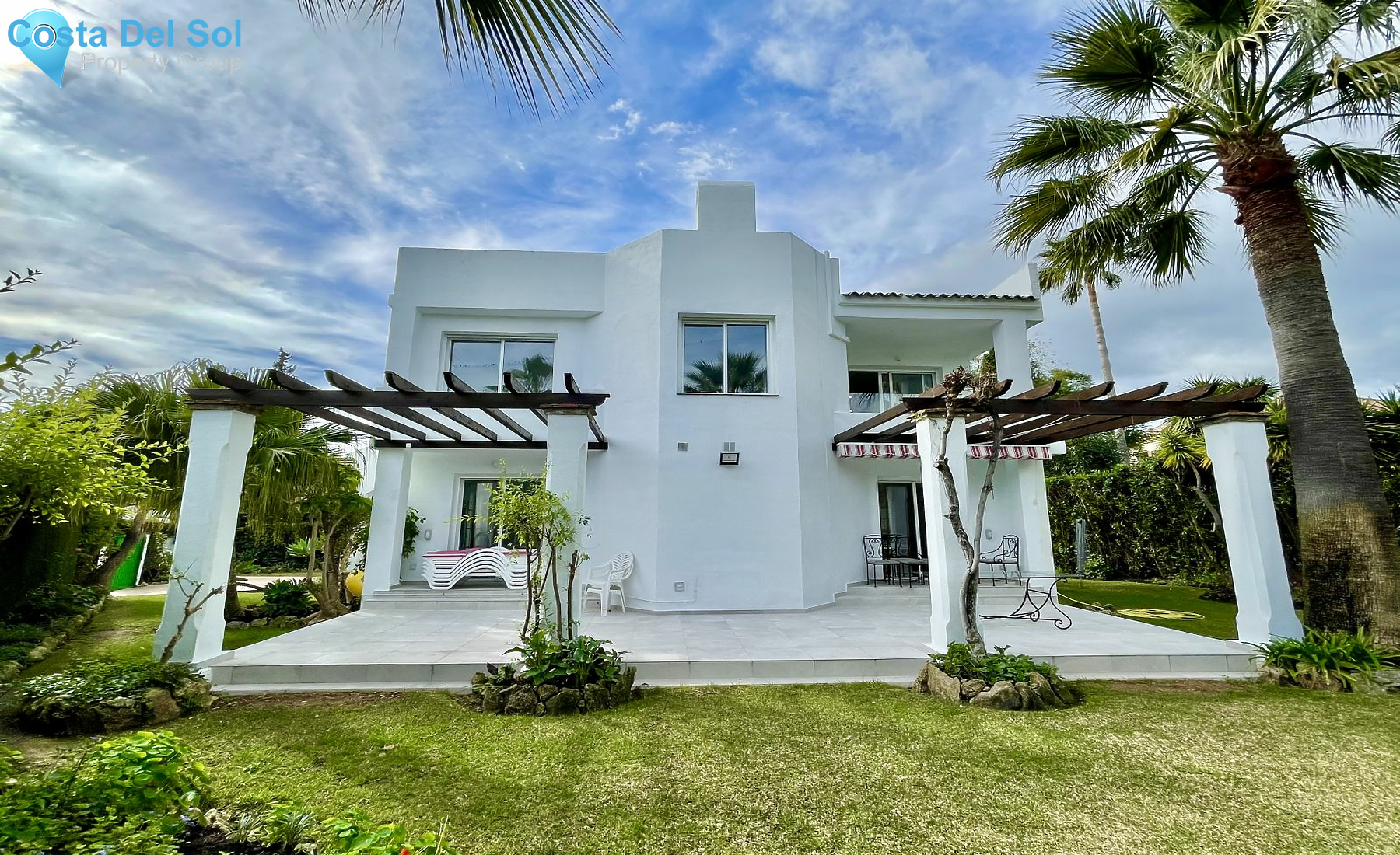 Detached Villa in Nueva Andalucía-1178104