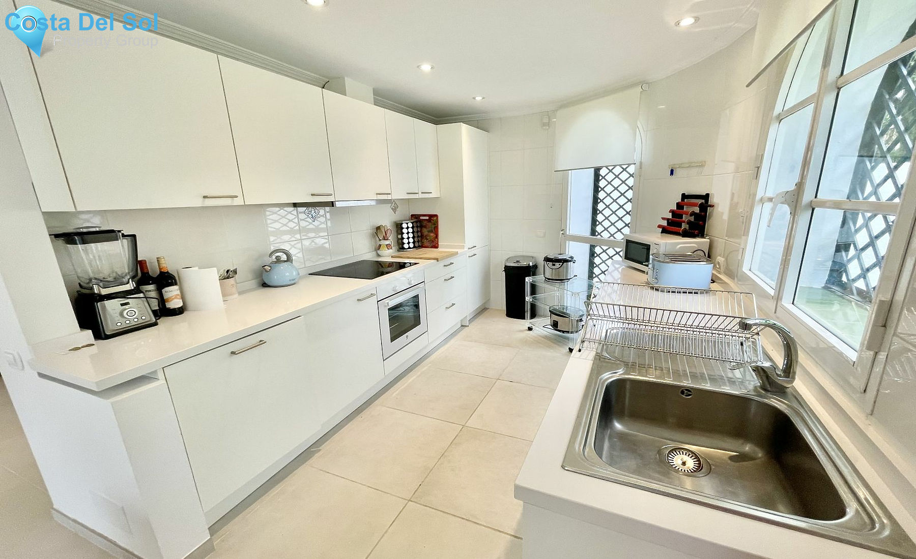 Detached Villa in Nueva Andalucía-1178114